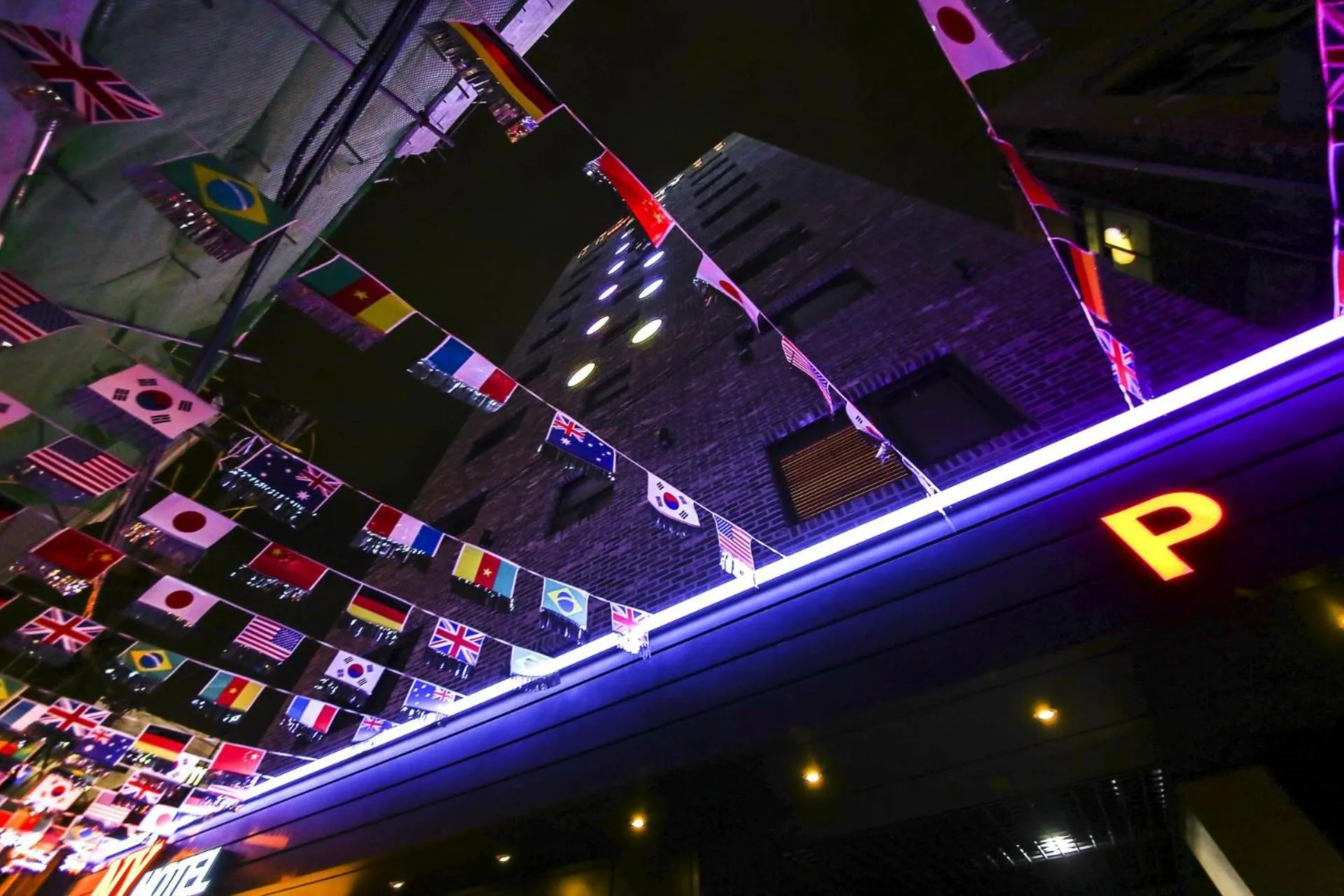 Property building in Yeongdeungpo Station New York Hotel