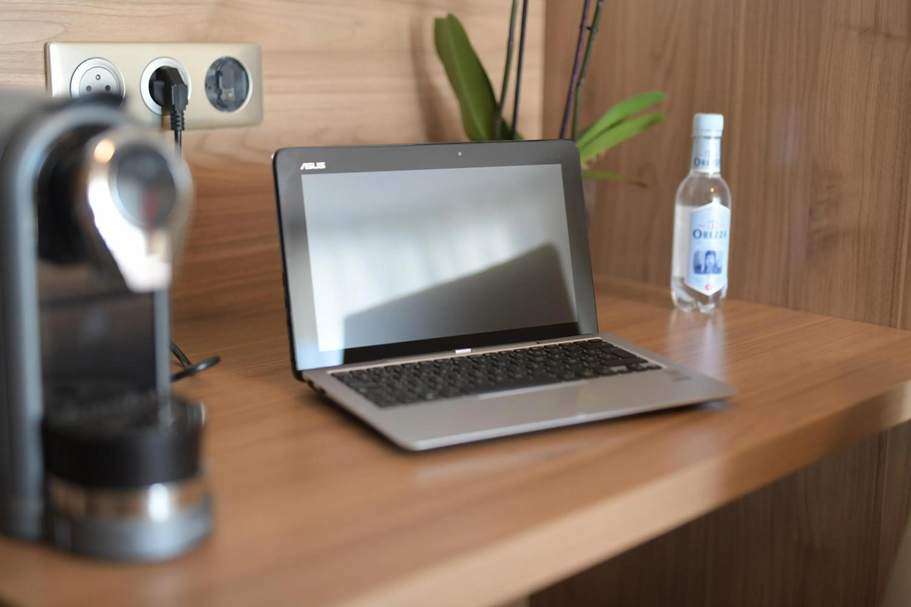 Seating area in Hotel Port Toga