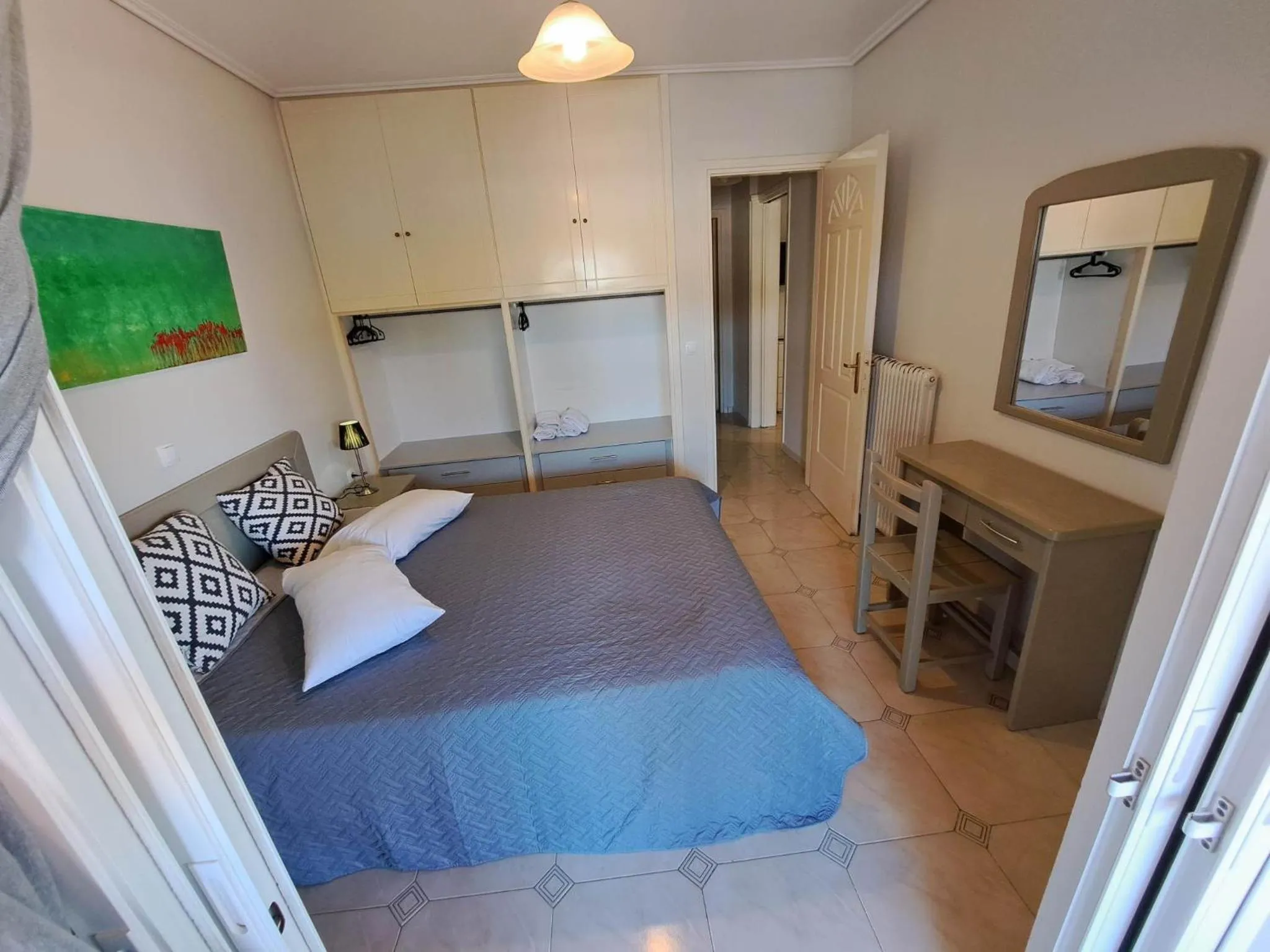 Bedroom, Bed in Aretousa