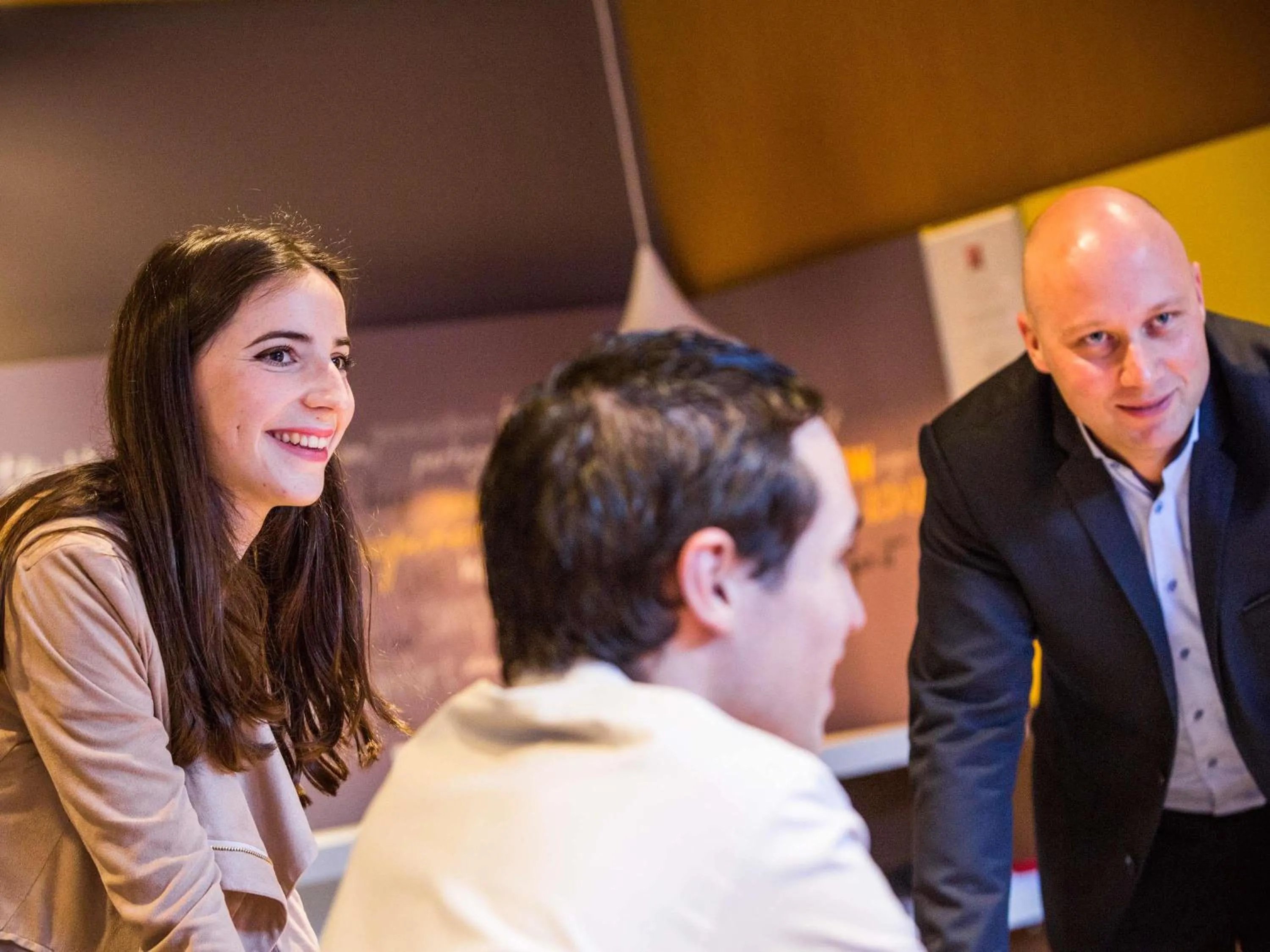 Lounge or bar in ibis Juiz de Fora