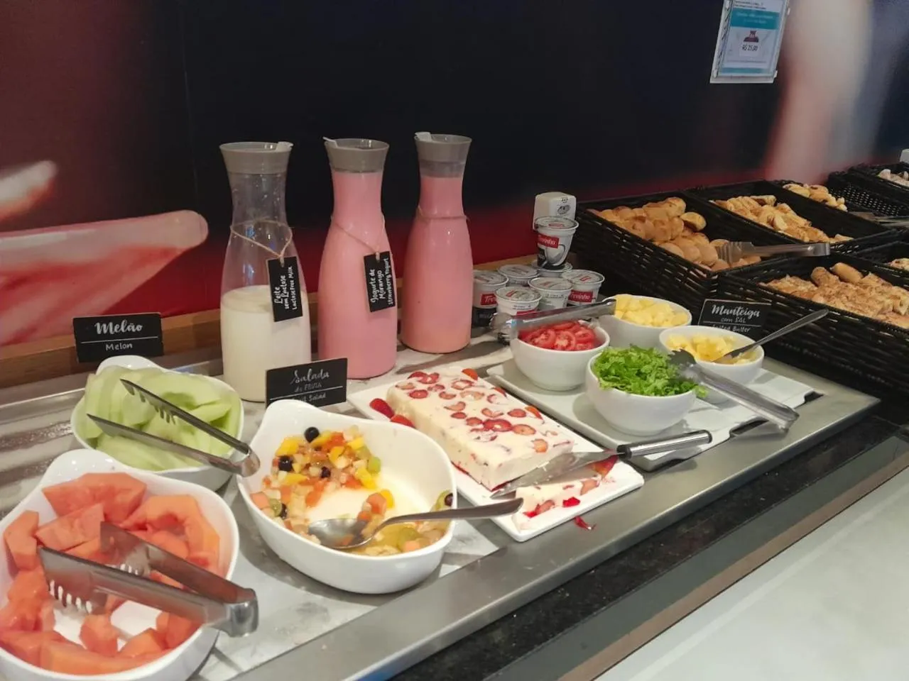 Buffet breakfast in ibis Juiz de Fora