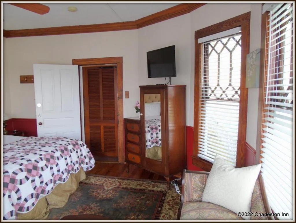 Bedroom, Bed in The Charleston Inn Hendersonville NC
