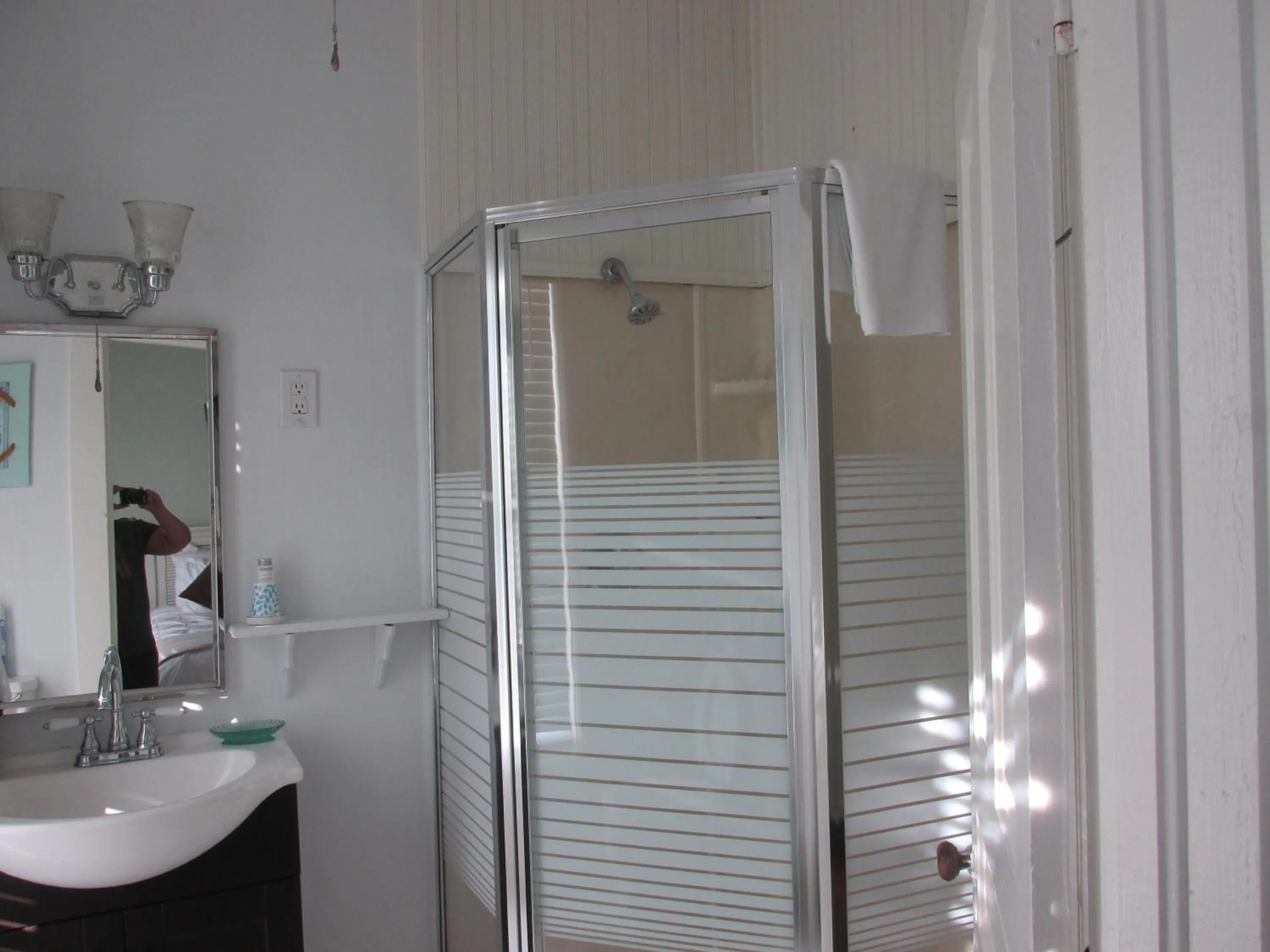 Shower in The Charleston Inn Hendersonville NC