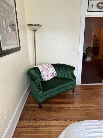 Seating area in The Charleston Inn Hendersonville NC