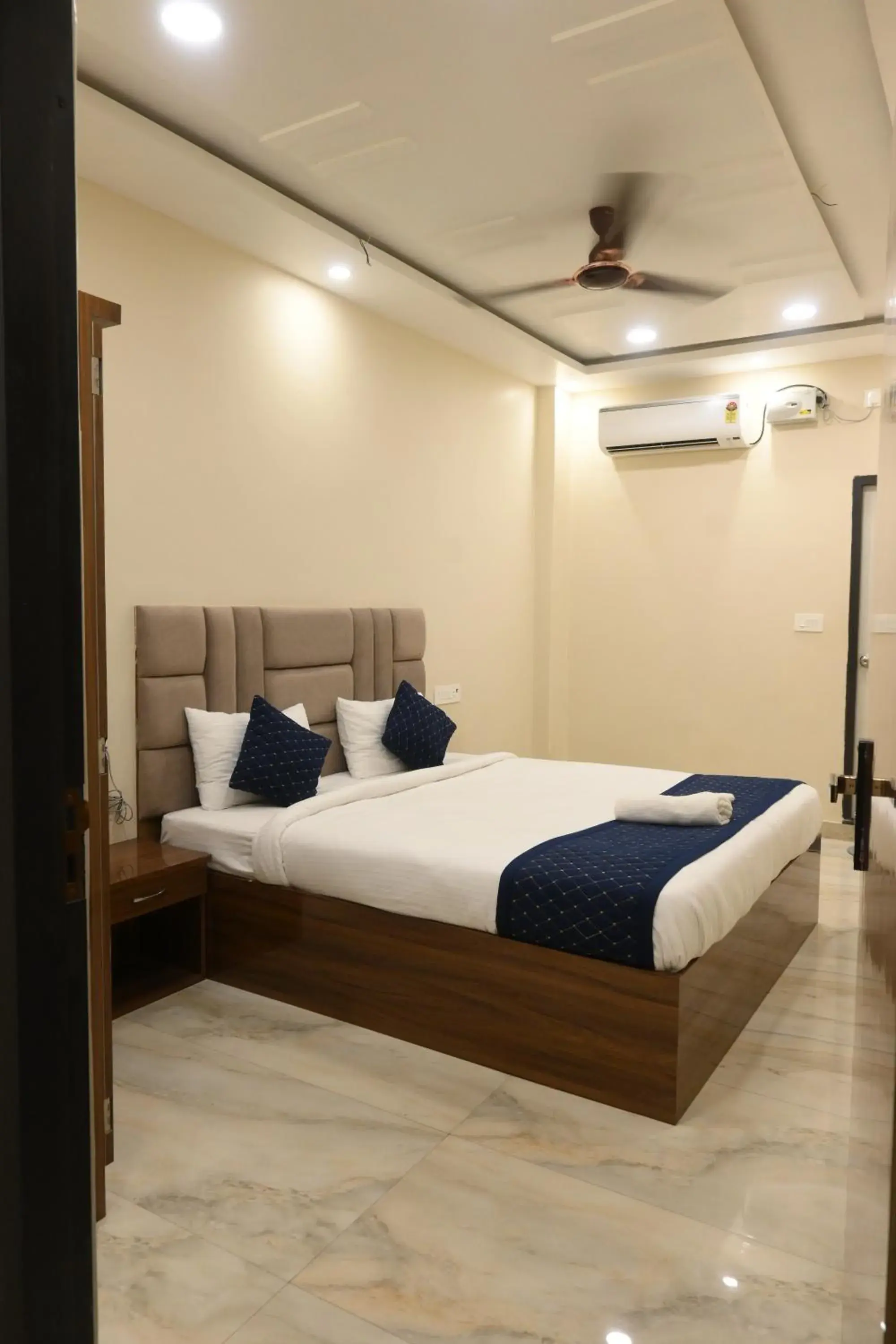 Shree Hari Niwas P Guest House Shree Hari Niwas P Guest House