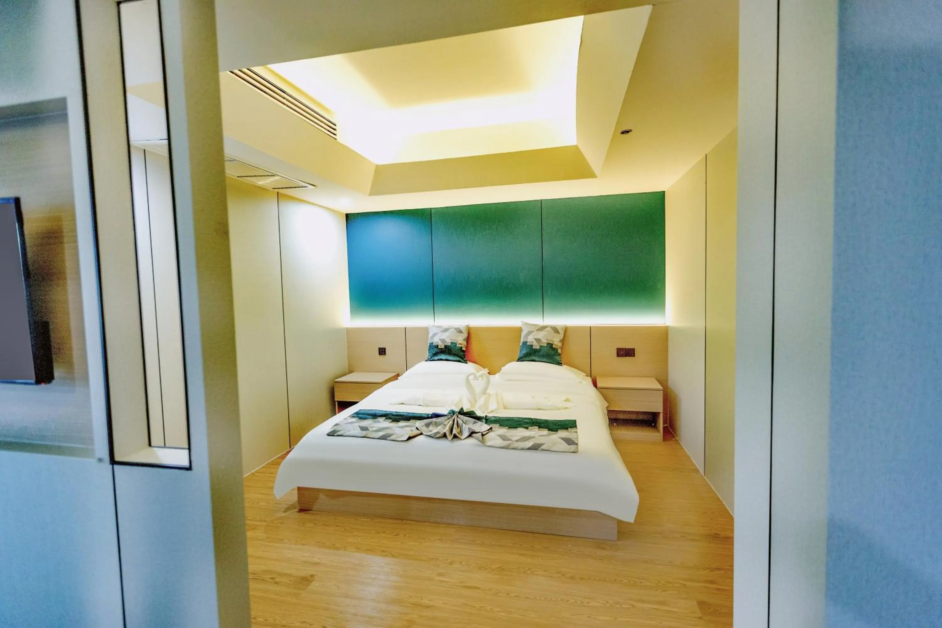 Bed in Xinmylin Boutique