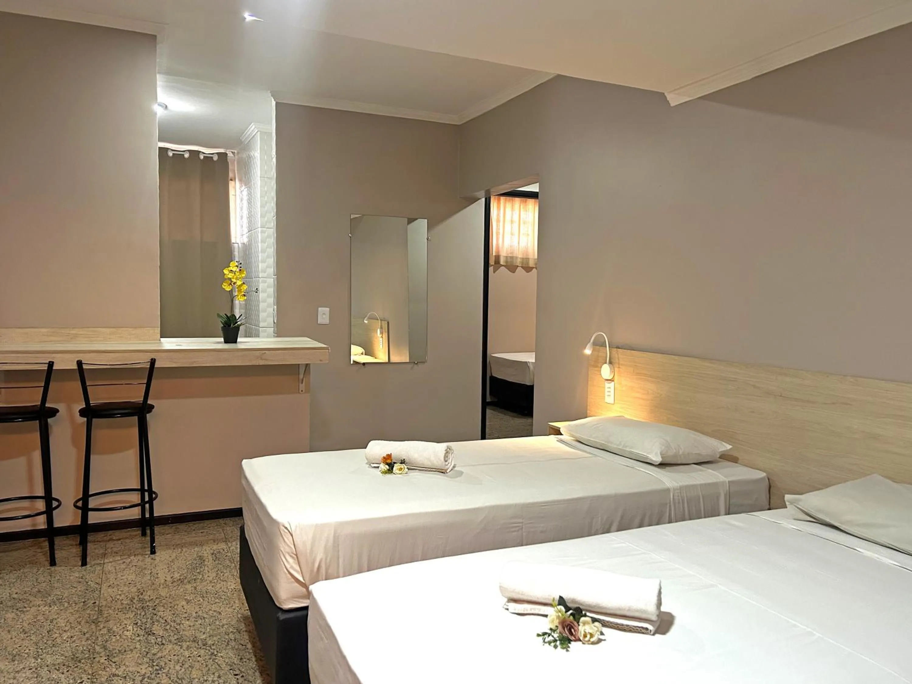 Bed in Hotel Econotel by Bsb Inn