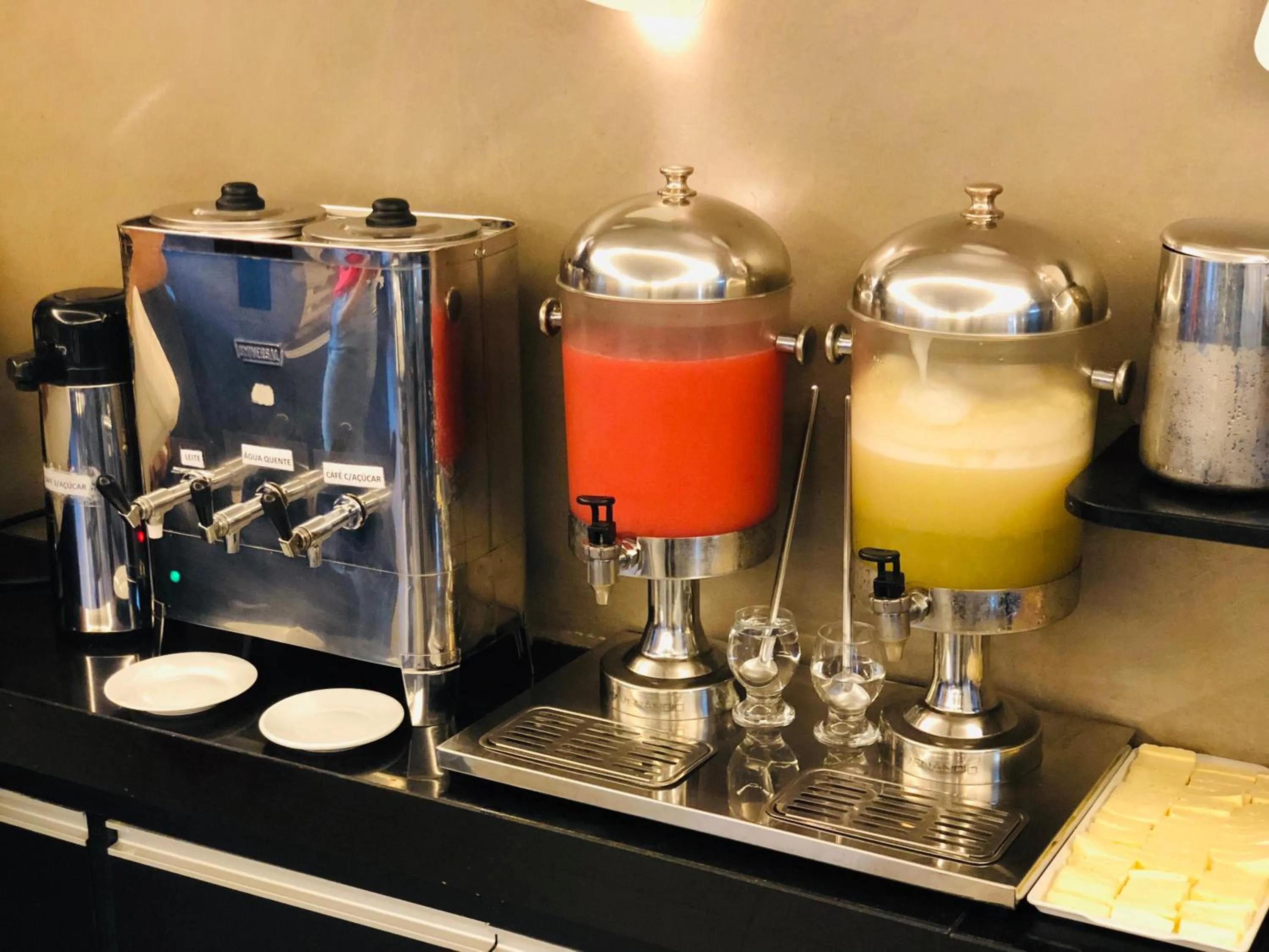 Buffet breakfast in Hotel Econotel by Bsb Inn