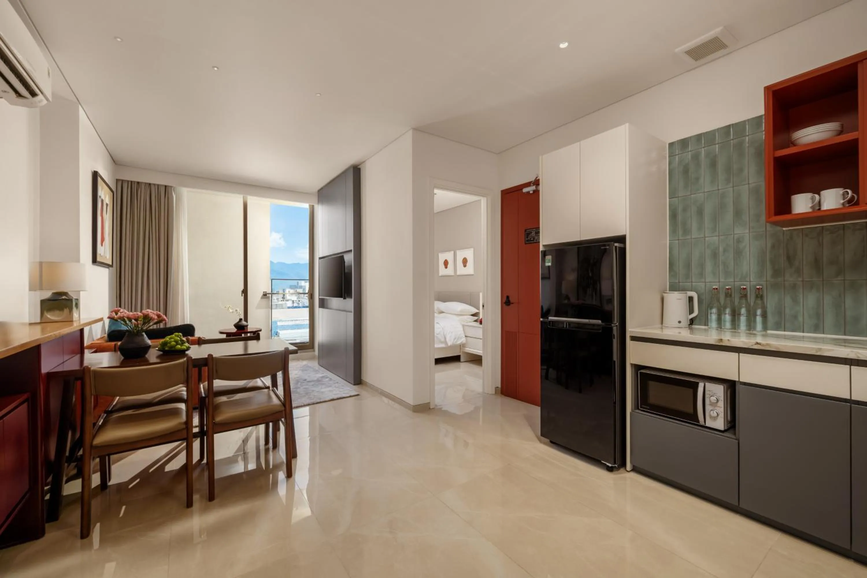 TV and multimedia in Amber Bay Hotel & Suites Da Nang