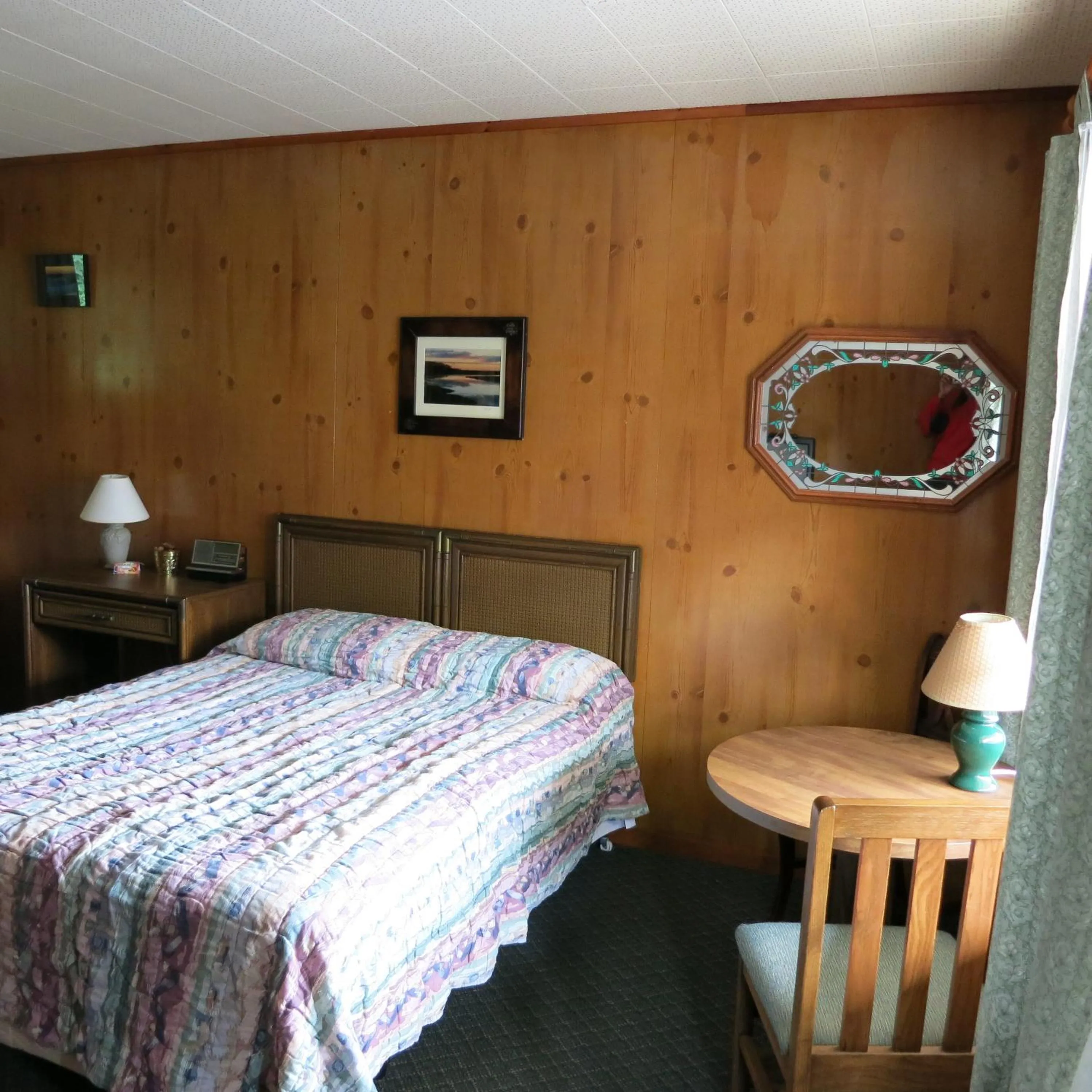 Bed in The Austin Inn