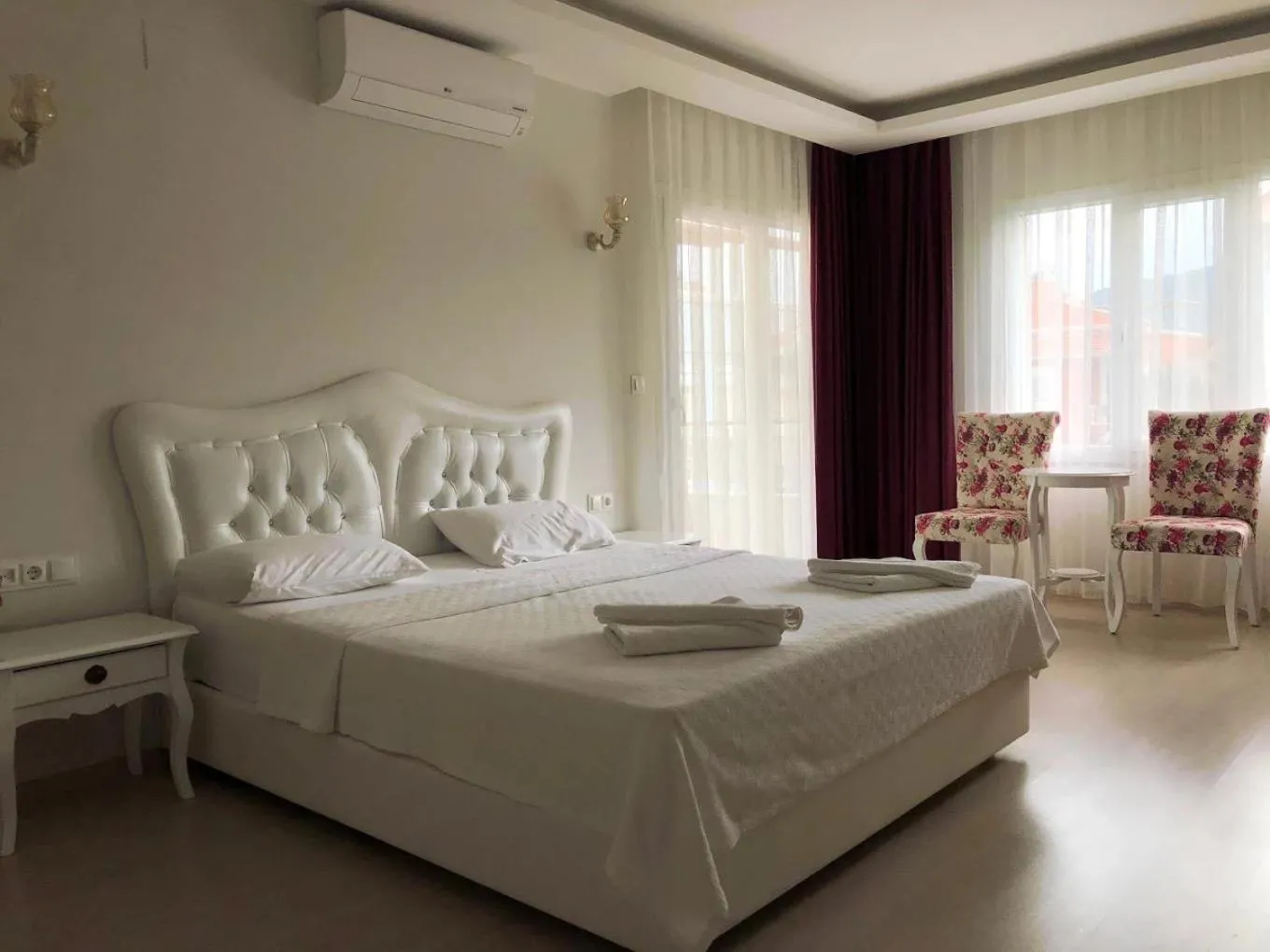 Bed in Serin Otel