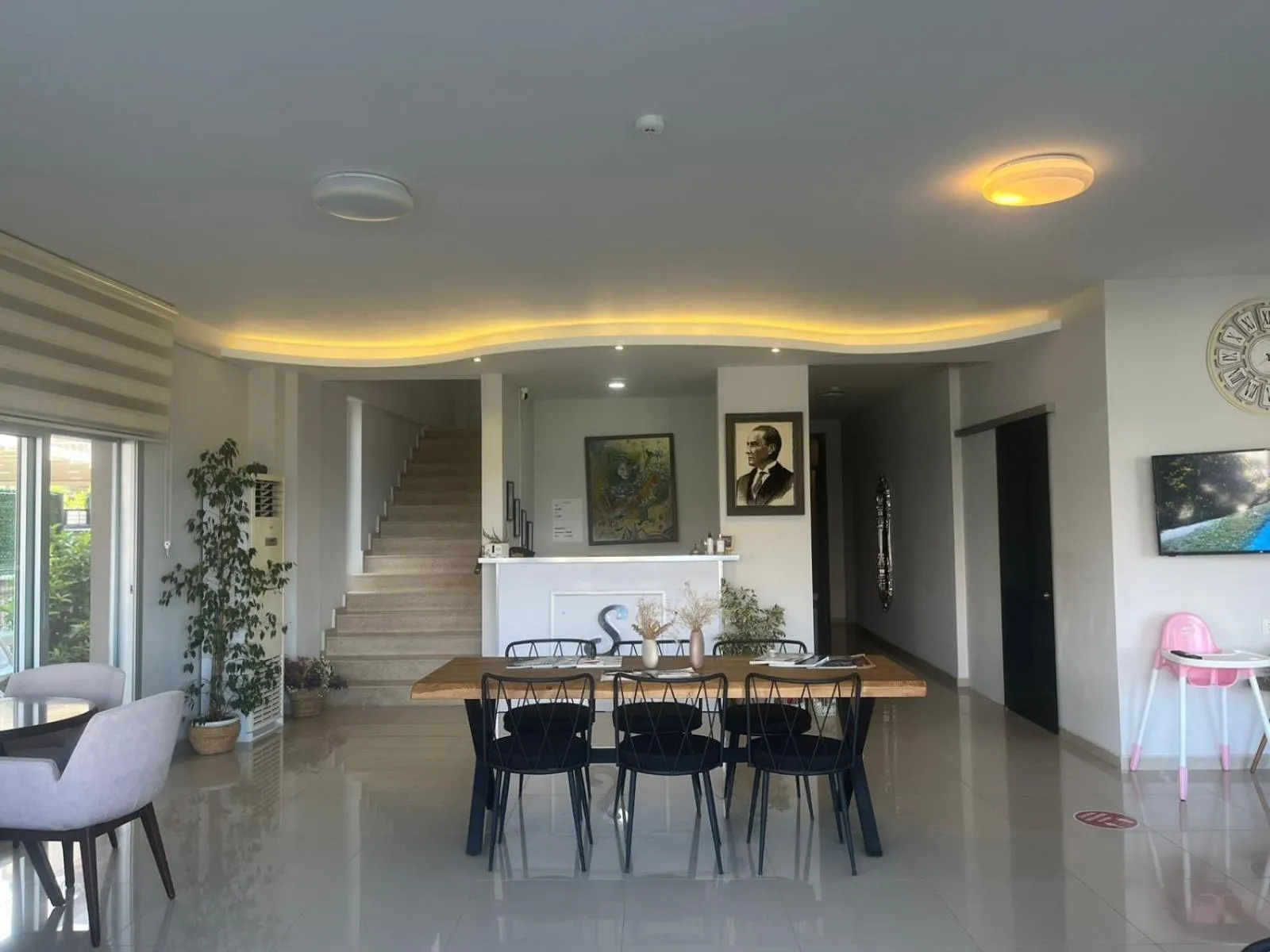 Lobby or reception in Serin Otel