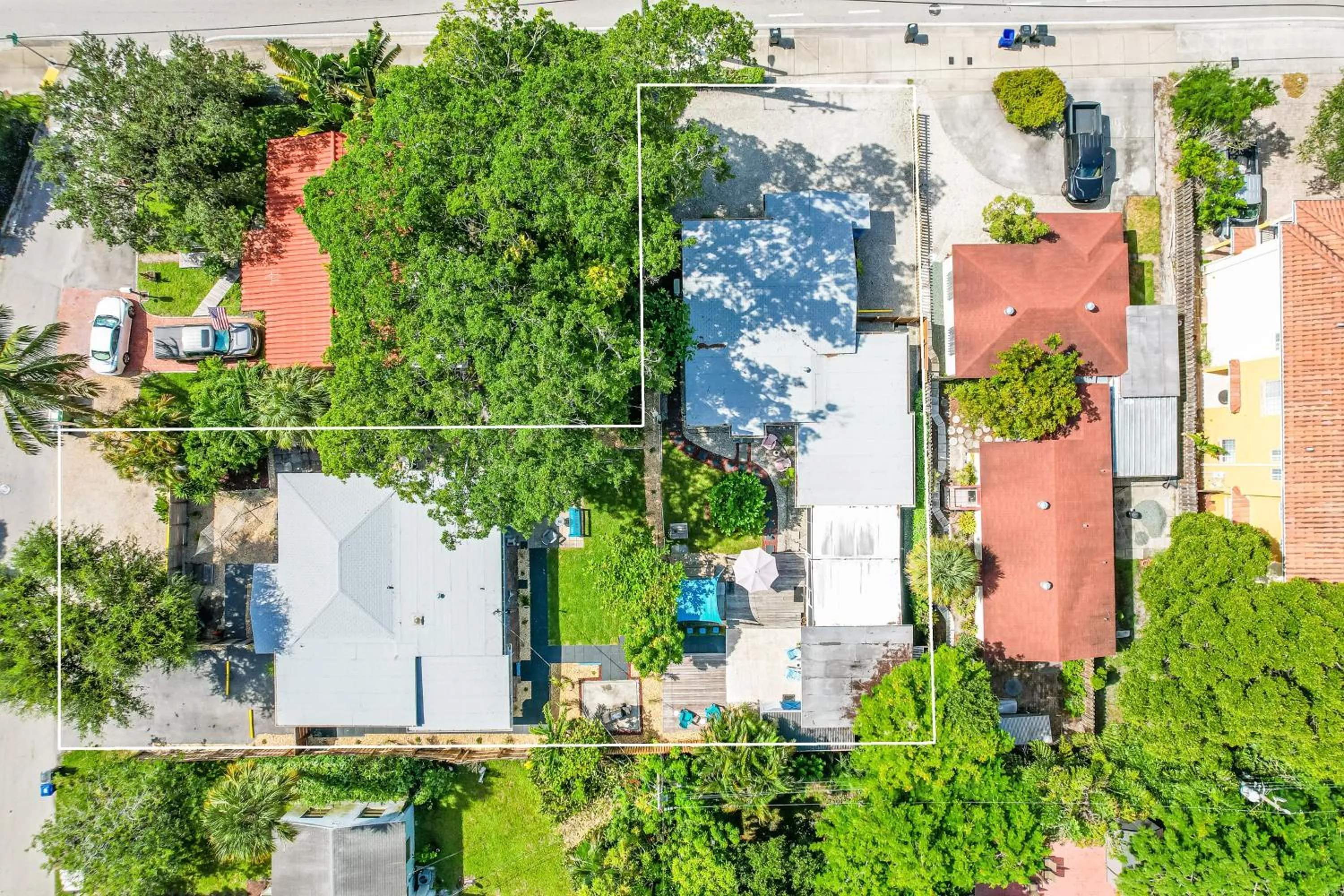 Location in The Blue House Fort Lauderdale Airport/Cruise