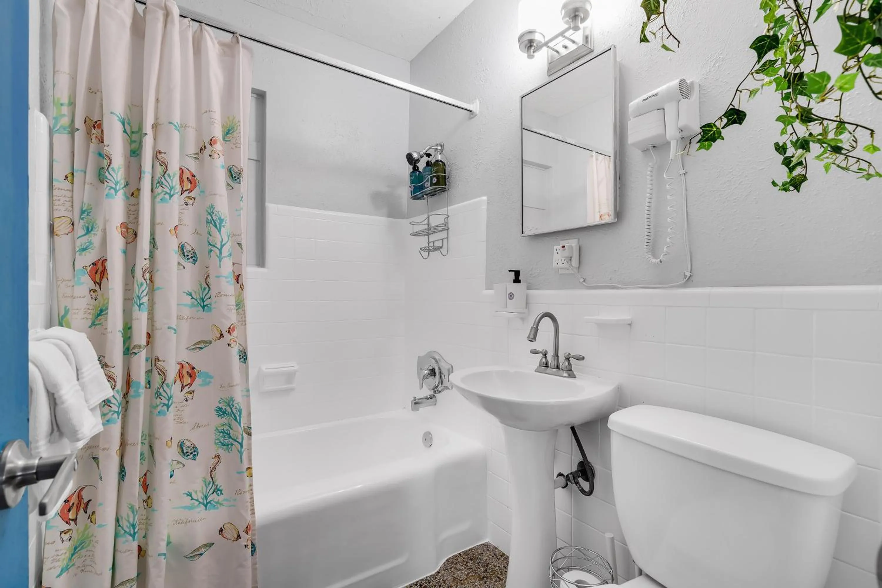 Bathroom in The Blue House Fort Lauderdale Airport/Cruise