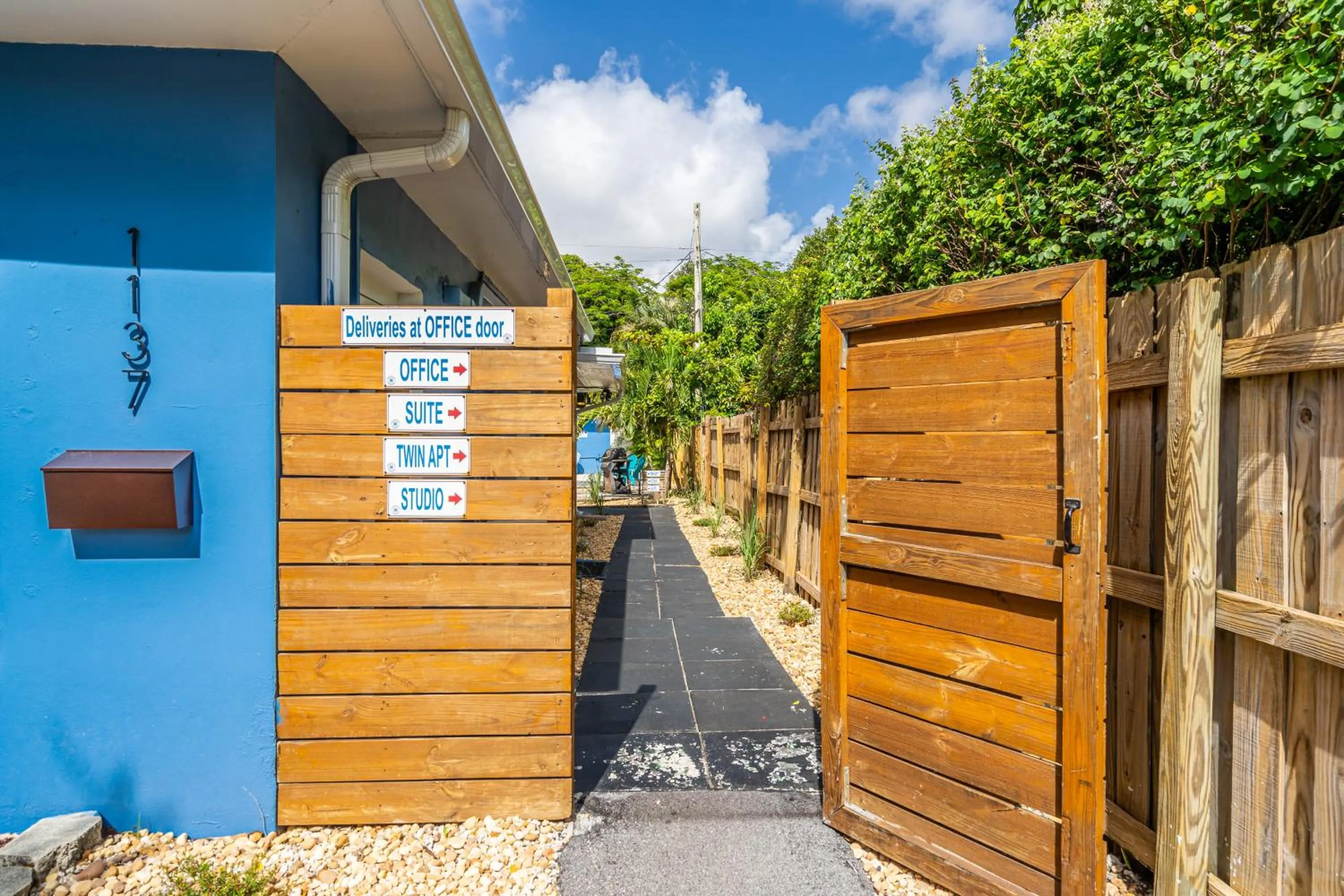 Property logo or sign in The Blue House Fort Lauderdale Airport/Cruise