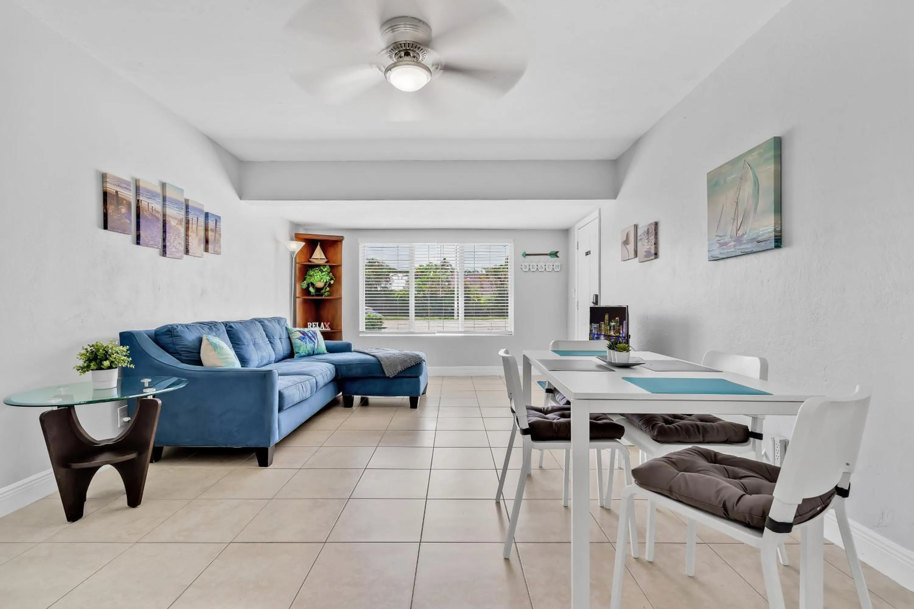 Photo of the whole room in The Blue House Fort Lauderdale Airport/Cruise