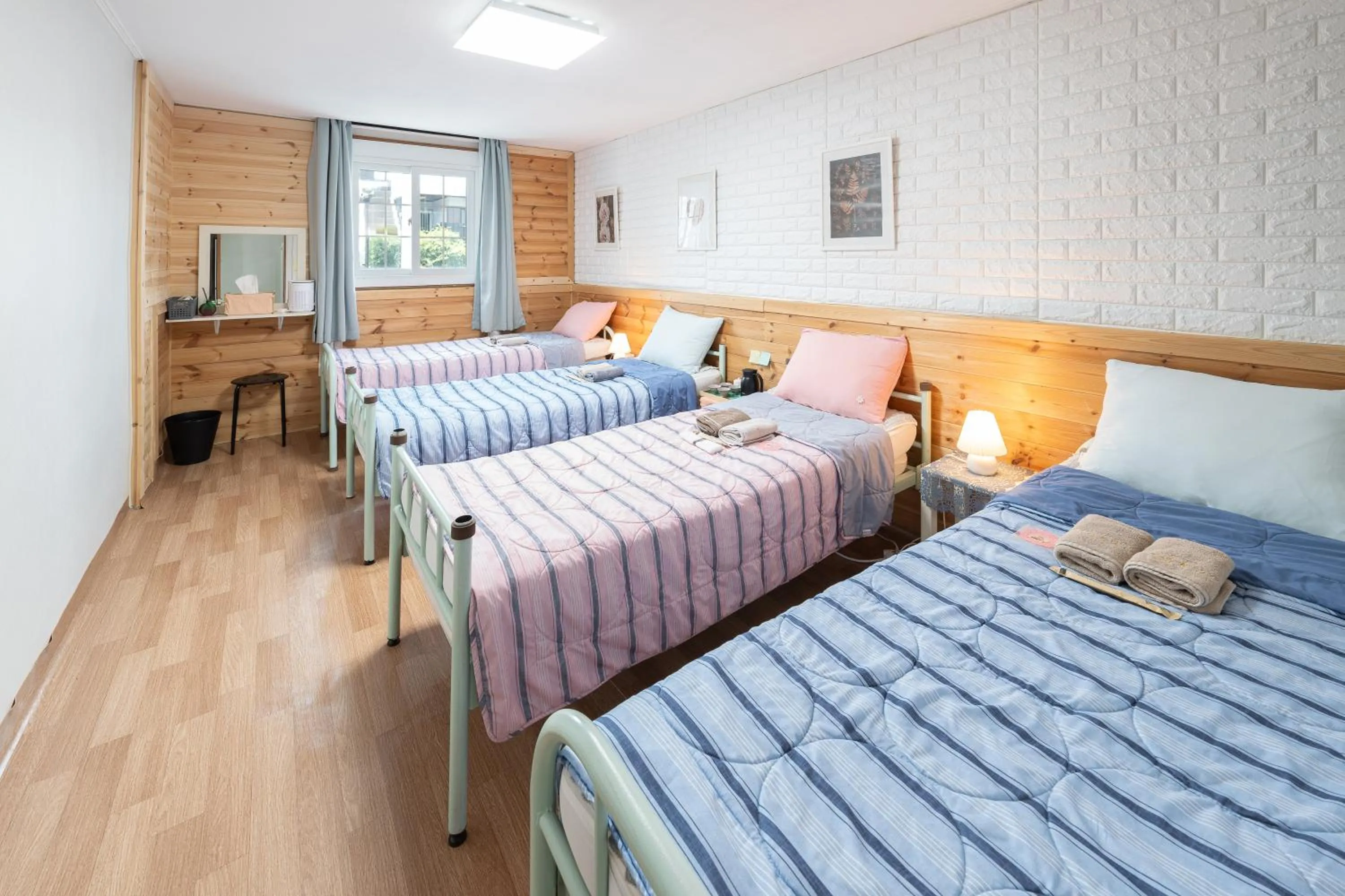 Bedroom, Bed in Mungyeong YeoU