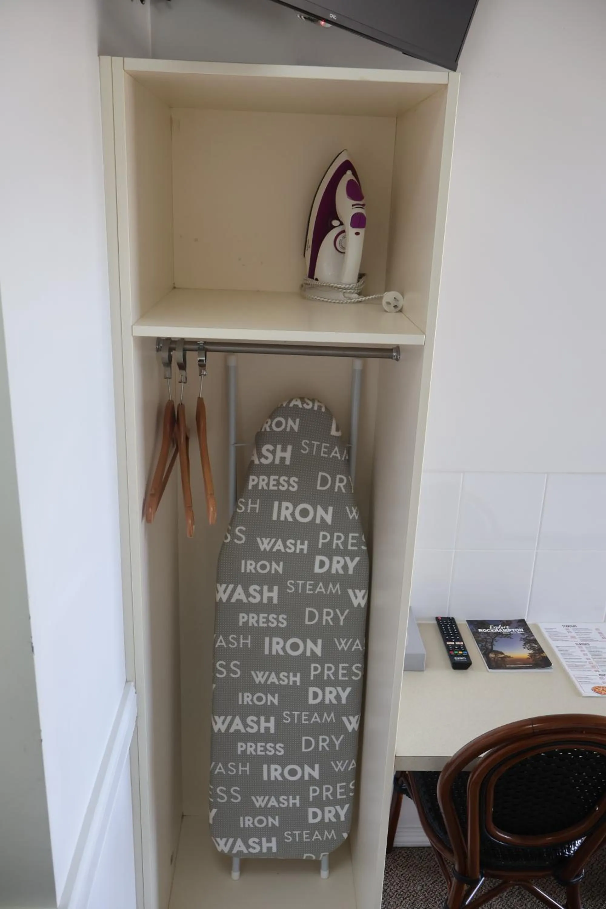 furniture in Park Avenue Hotel Motel