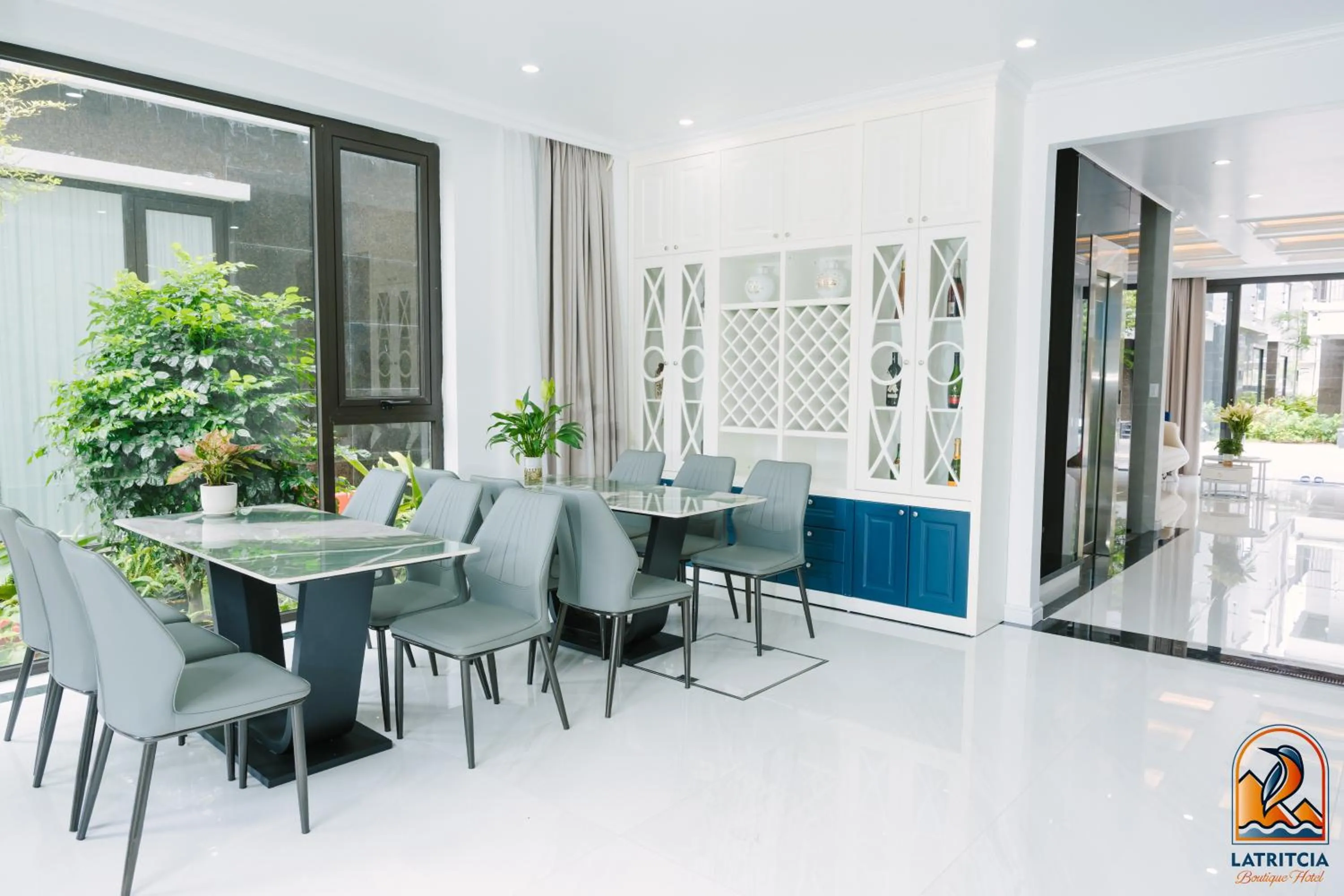 Restaurant/places to eat in Latritcia Boutique Hotel