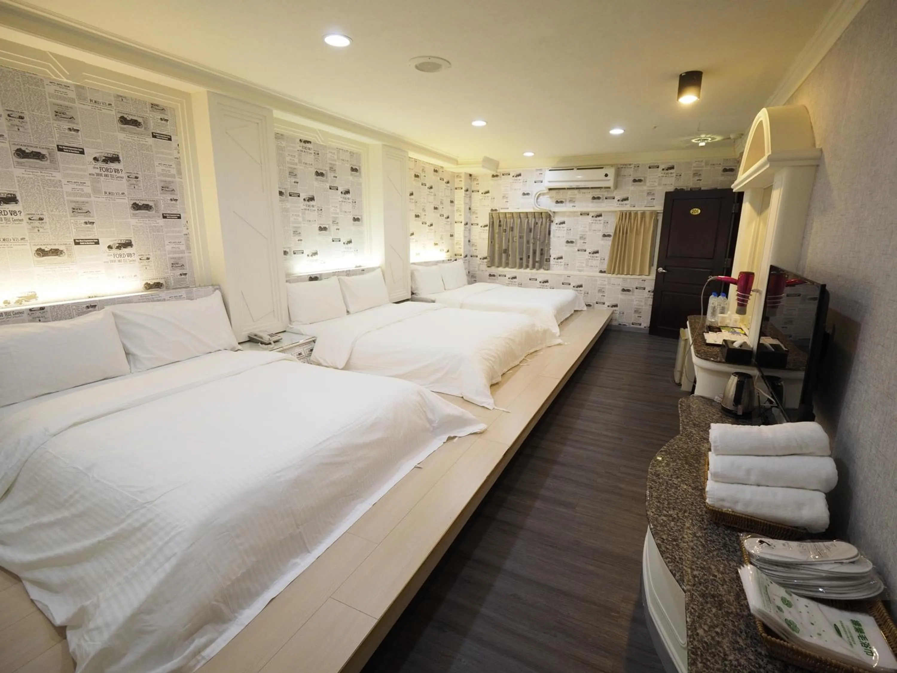 Bed in 合悅都會商旅 Heyue HOTEL