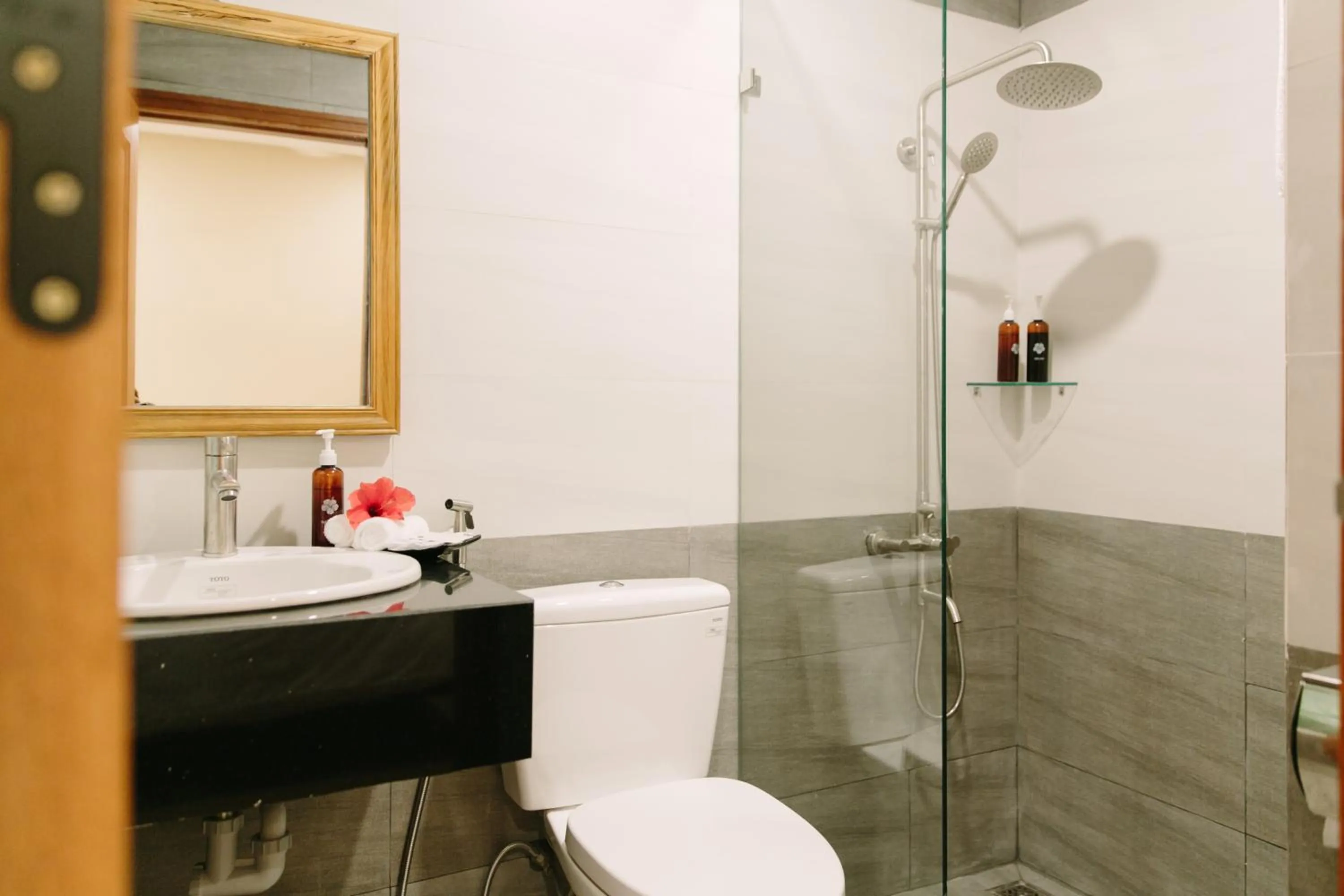 Bathroom in Minh Nhung Hotel