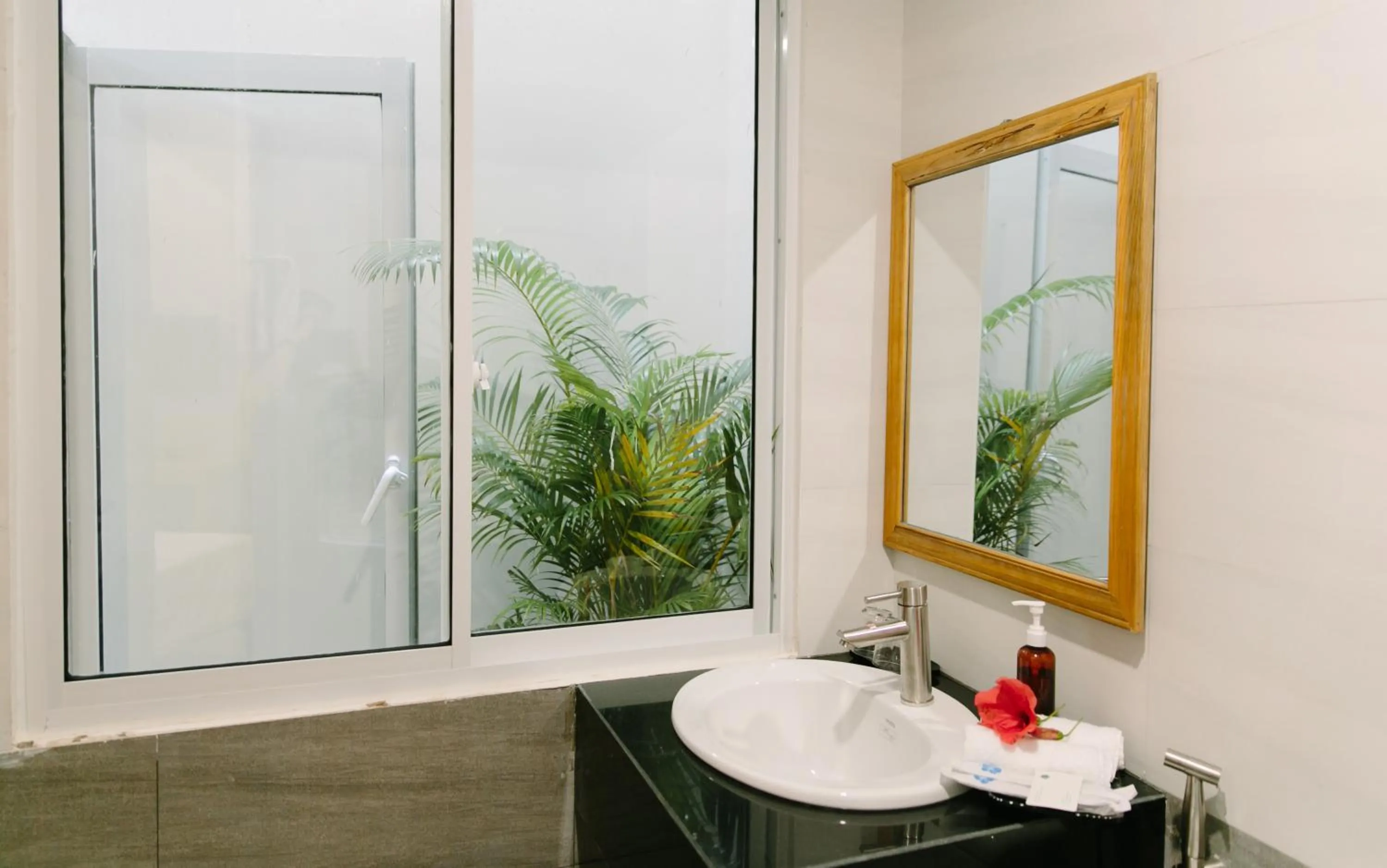 Bathroom in Minh Nhung Hotel