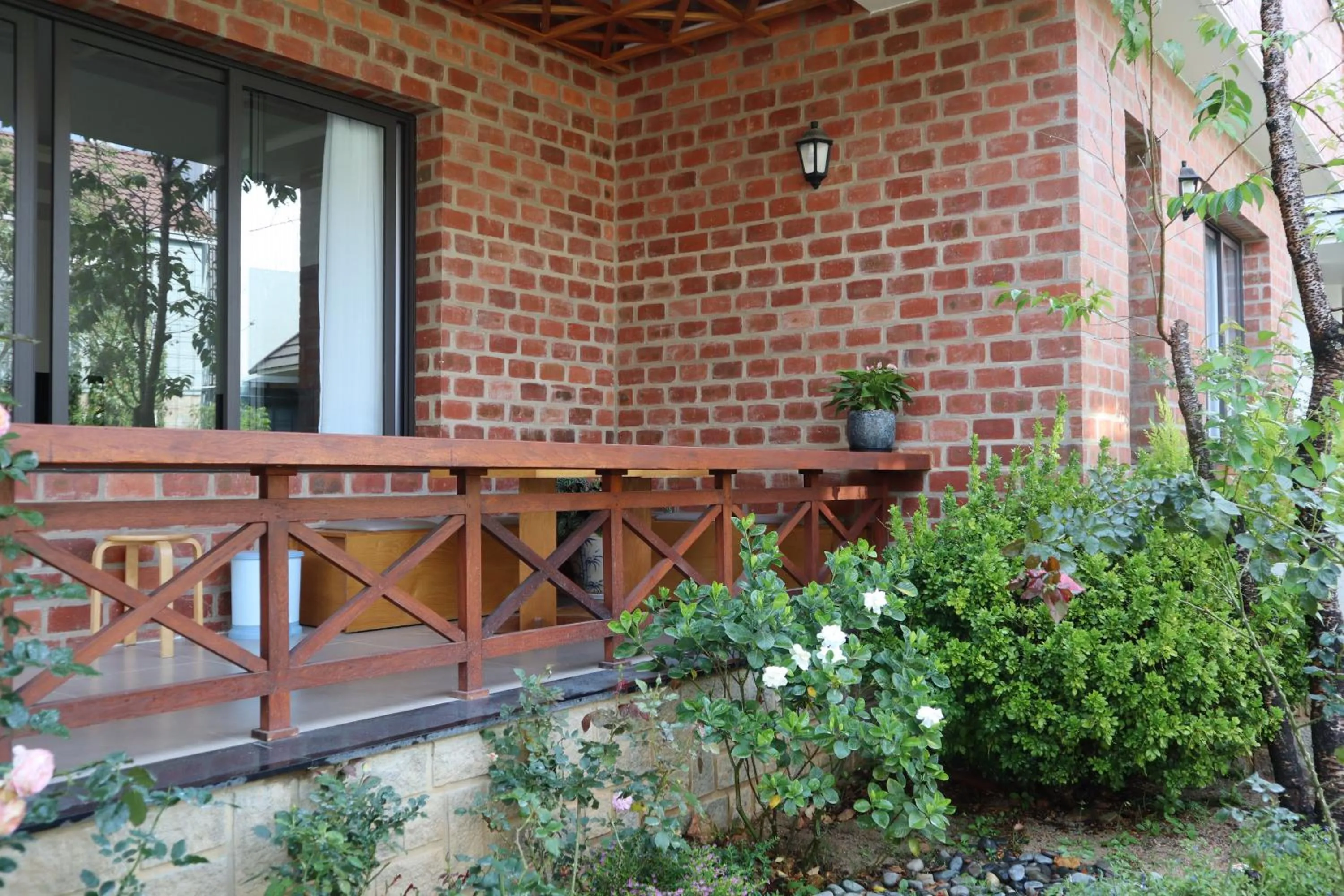 Spring in Hoang Loc Villa