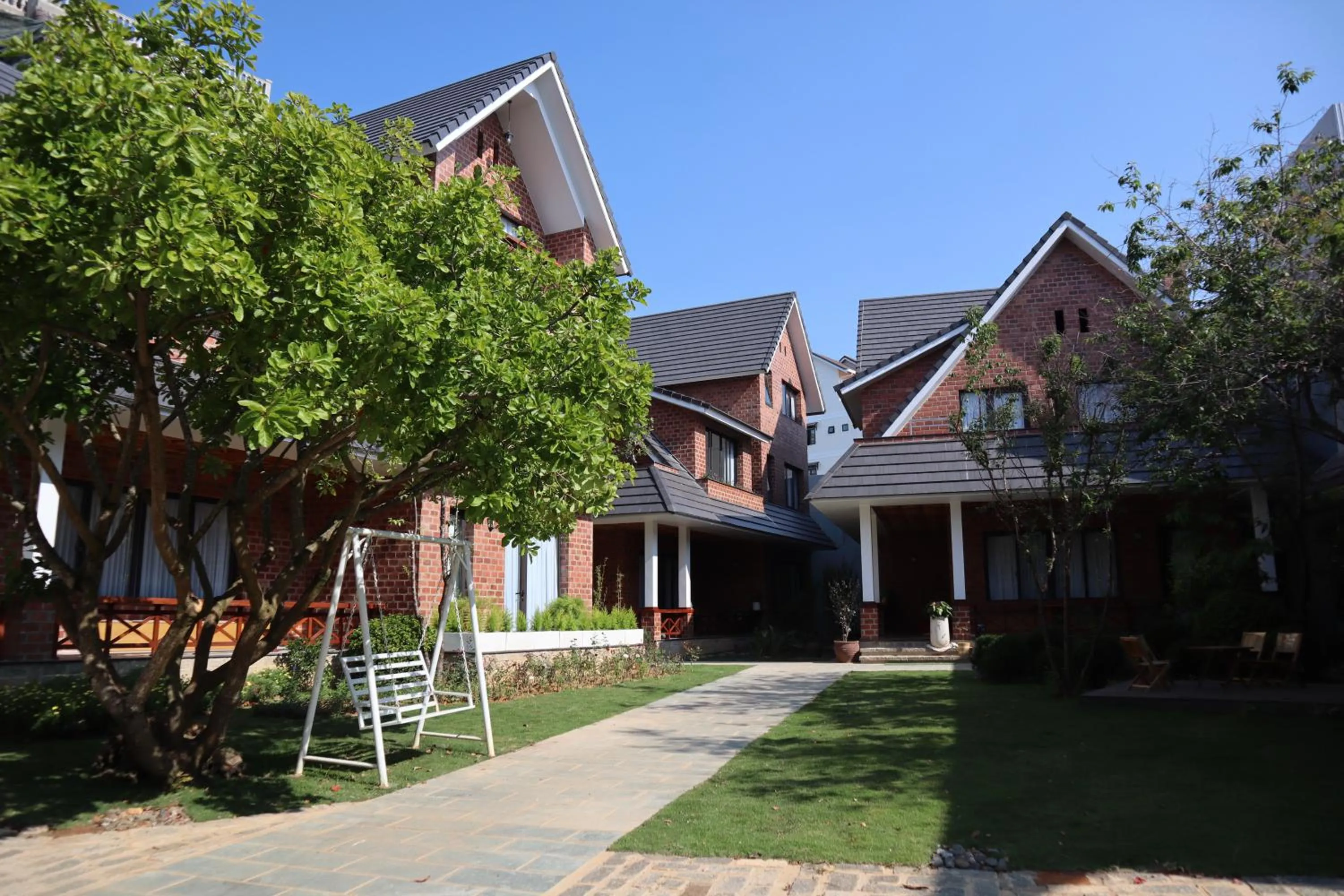 Property building in Hoang Loc Villa