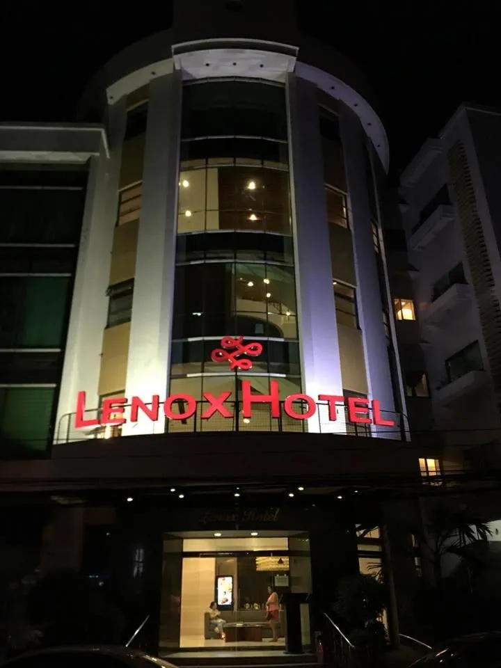Lenox Hotel