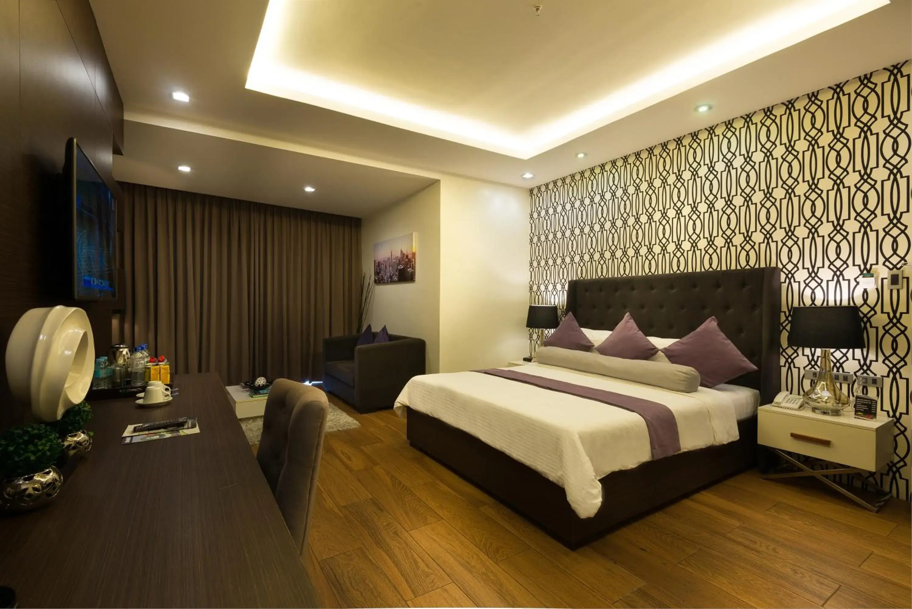 Signature Suite in Lenox Hotel Signature Suite in Lenox Hotel