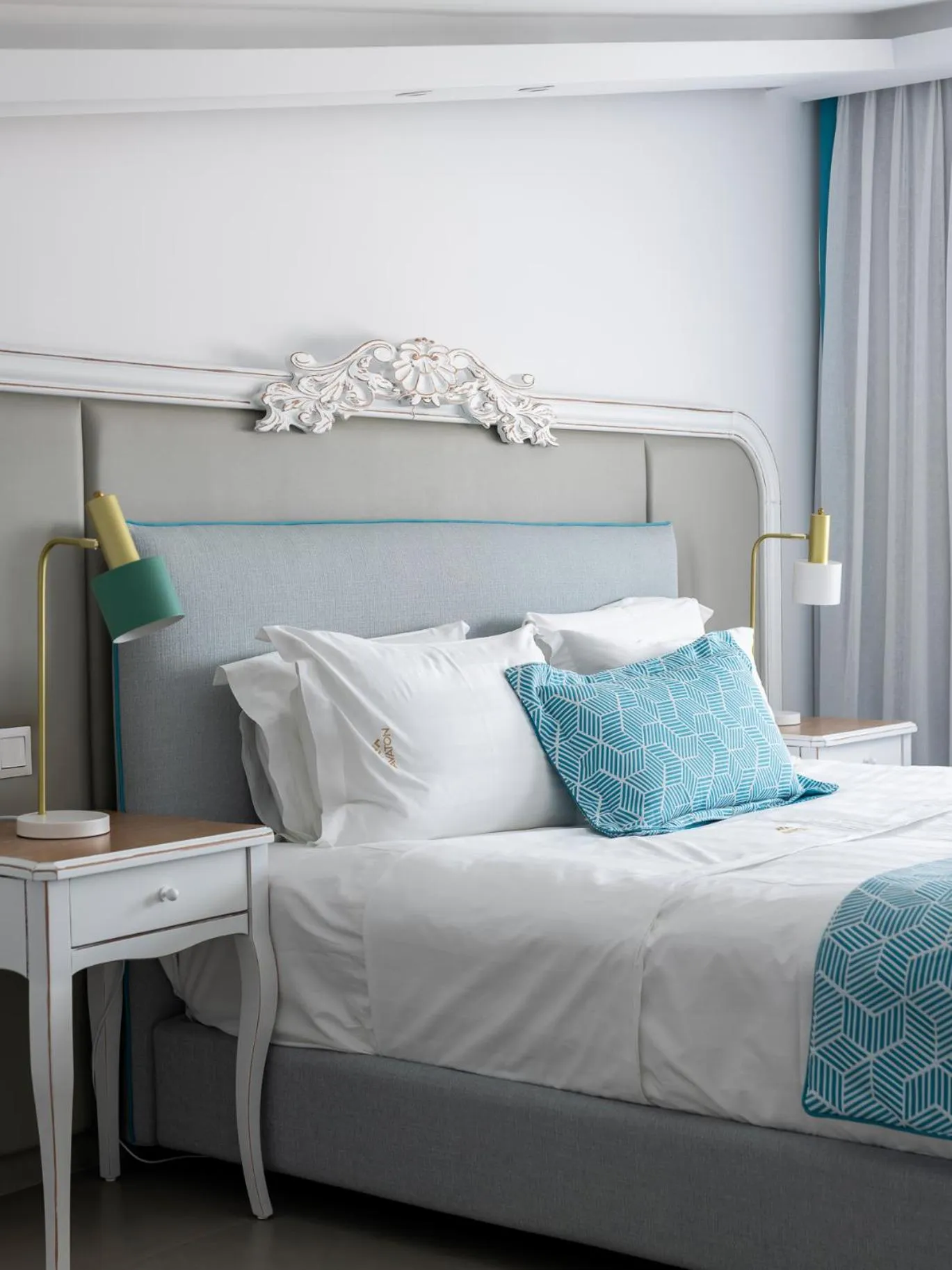 Property building, Bed in Avaton Luxury Beach Resort - Relais & Chateaux