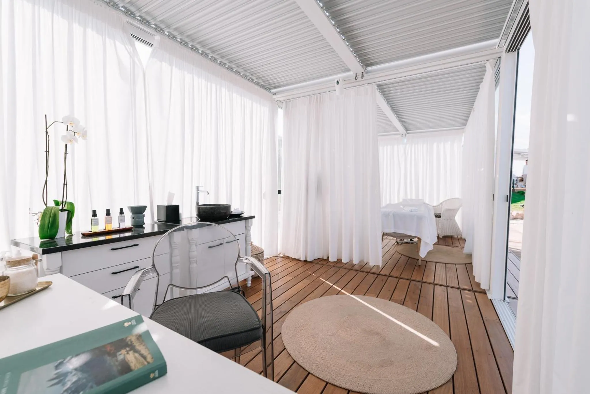 Massage in Avaton Luxury Beach Resort - Relais & Chateaux