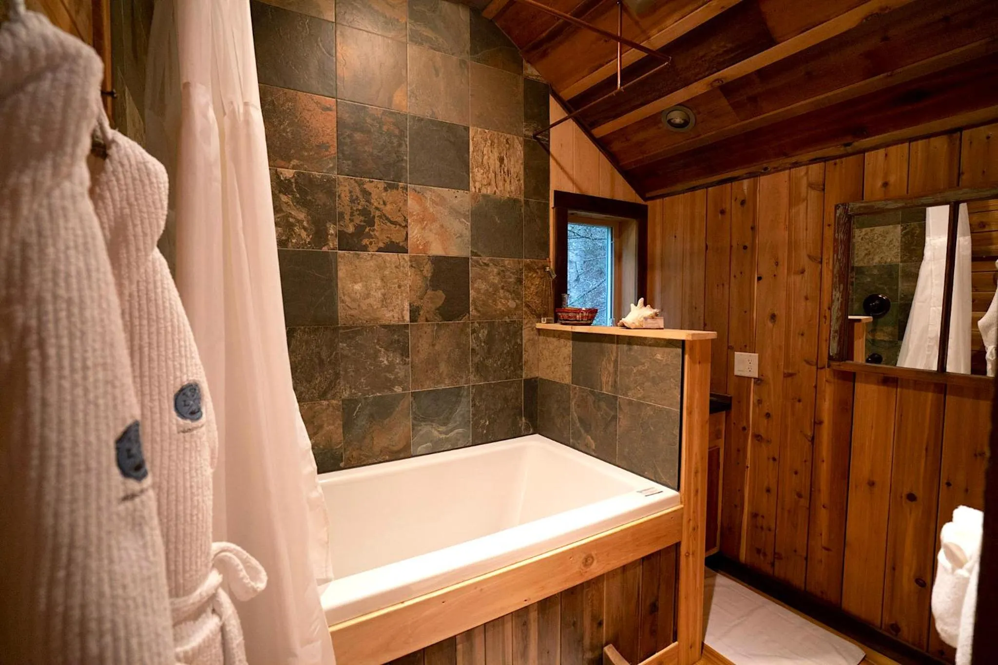 Bathroom in Logden Lodge