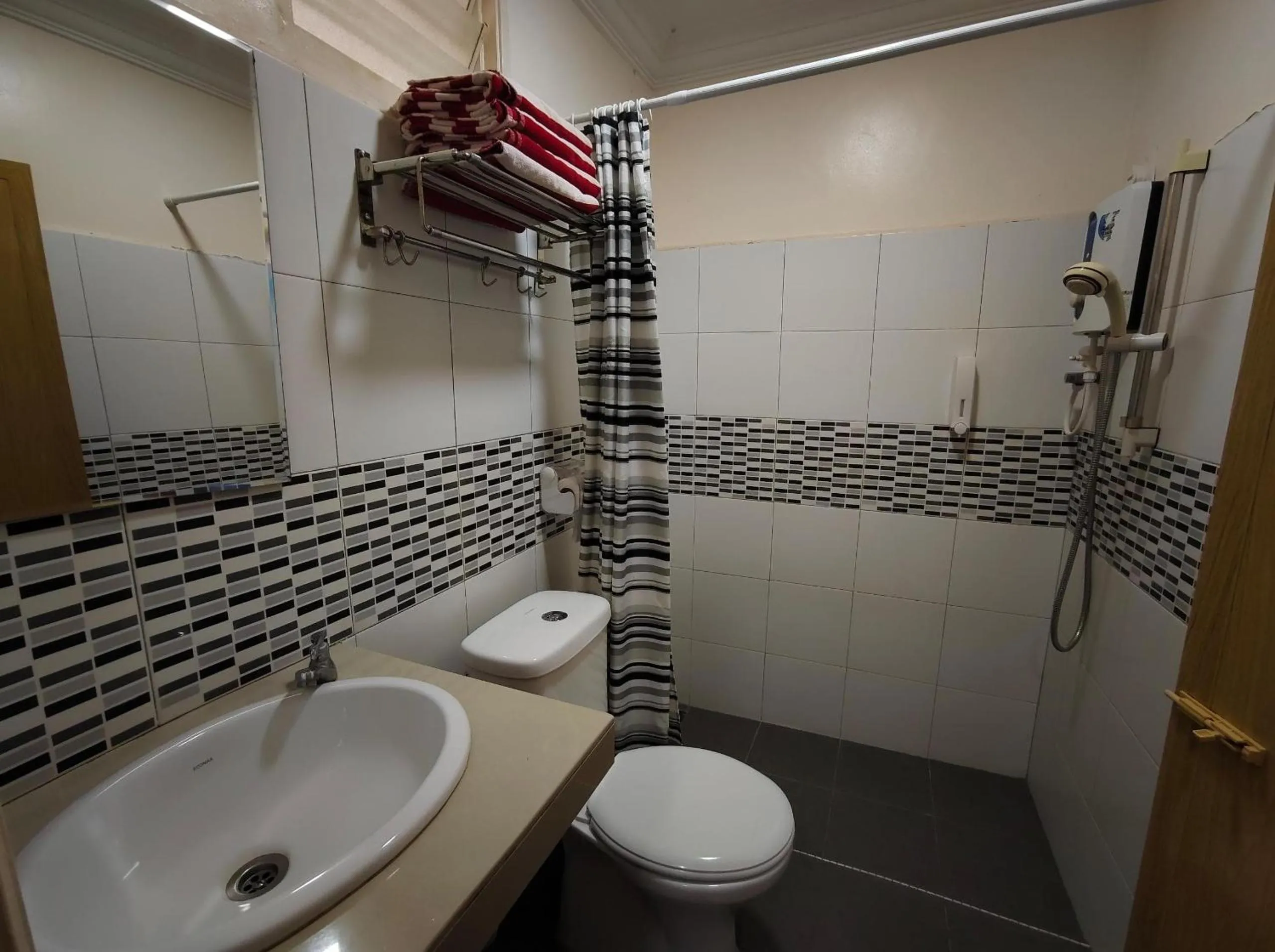 Shower in Casa Idaman Motel Langkawi