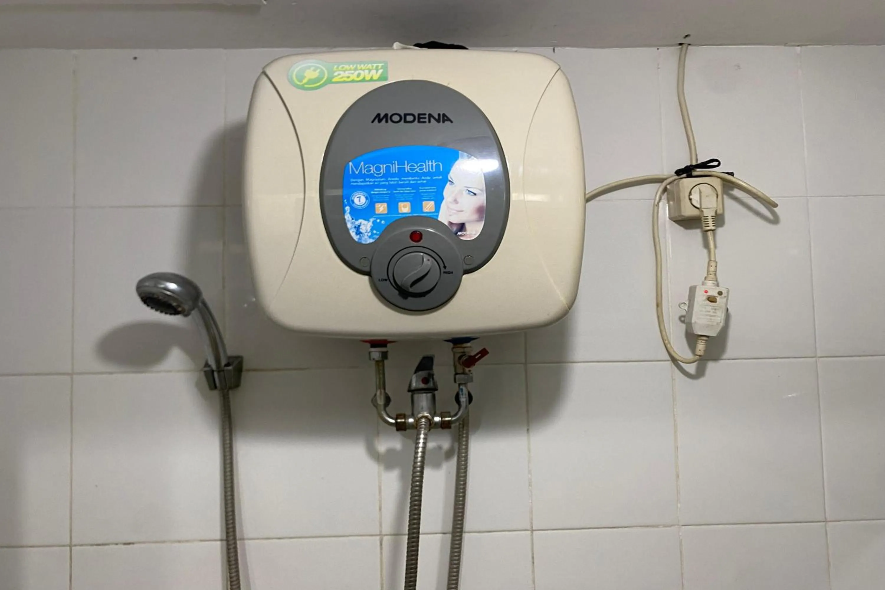 Bathroom in Apartment Bassura City by Berkah Estate