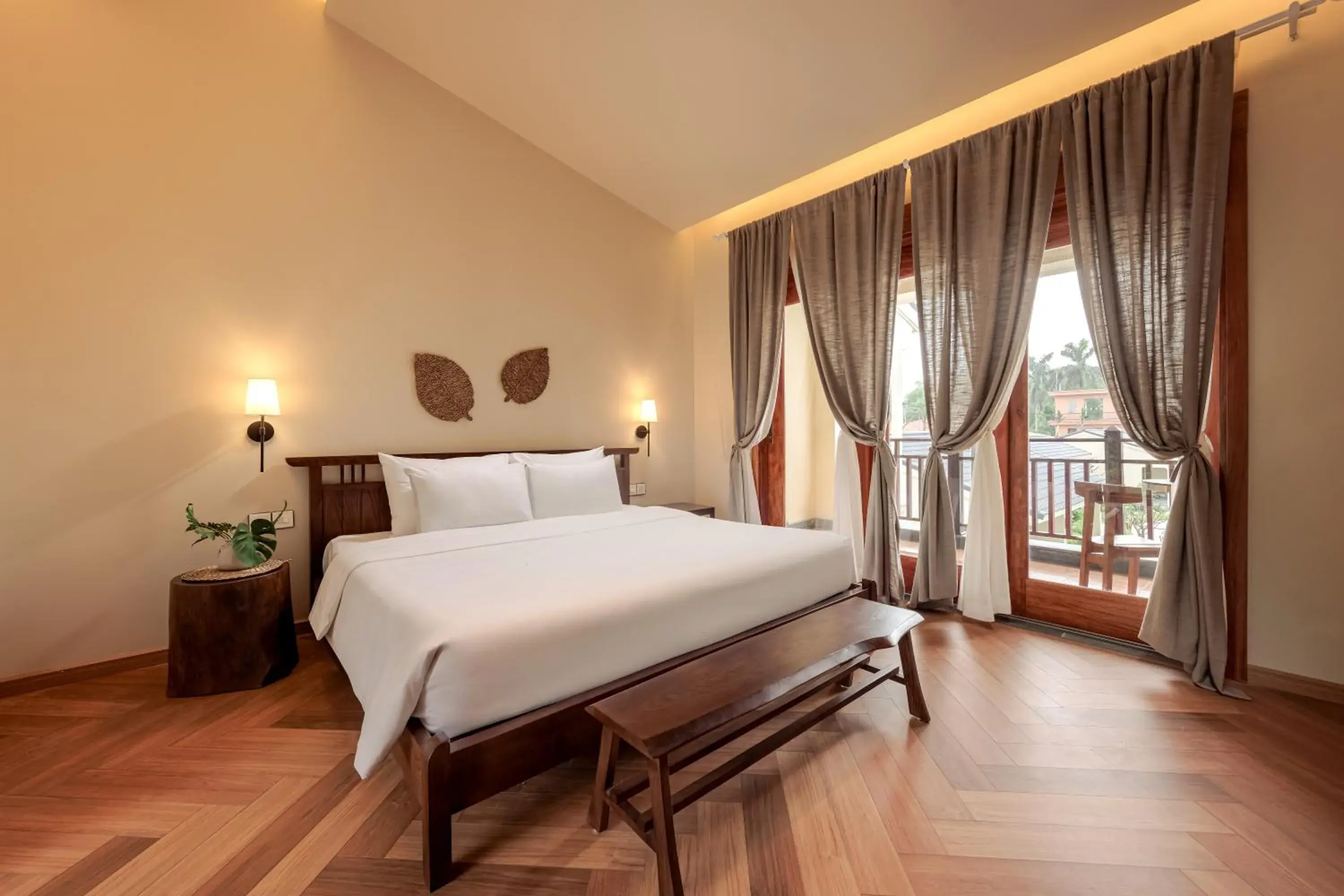 Mountain & Pool View President Suite with Balcony in La Sen Village Mountain & Pool View President Suite with Balcony in La Sen Village