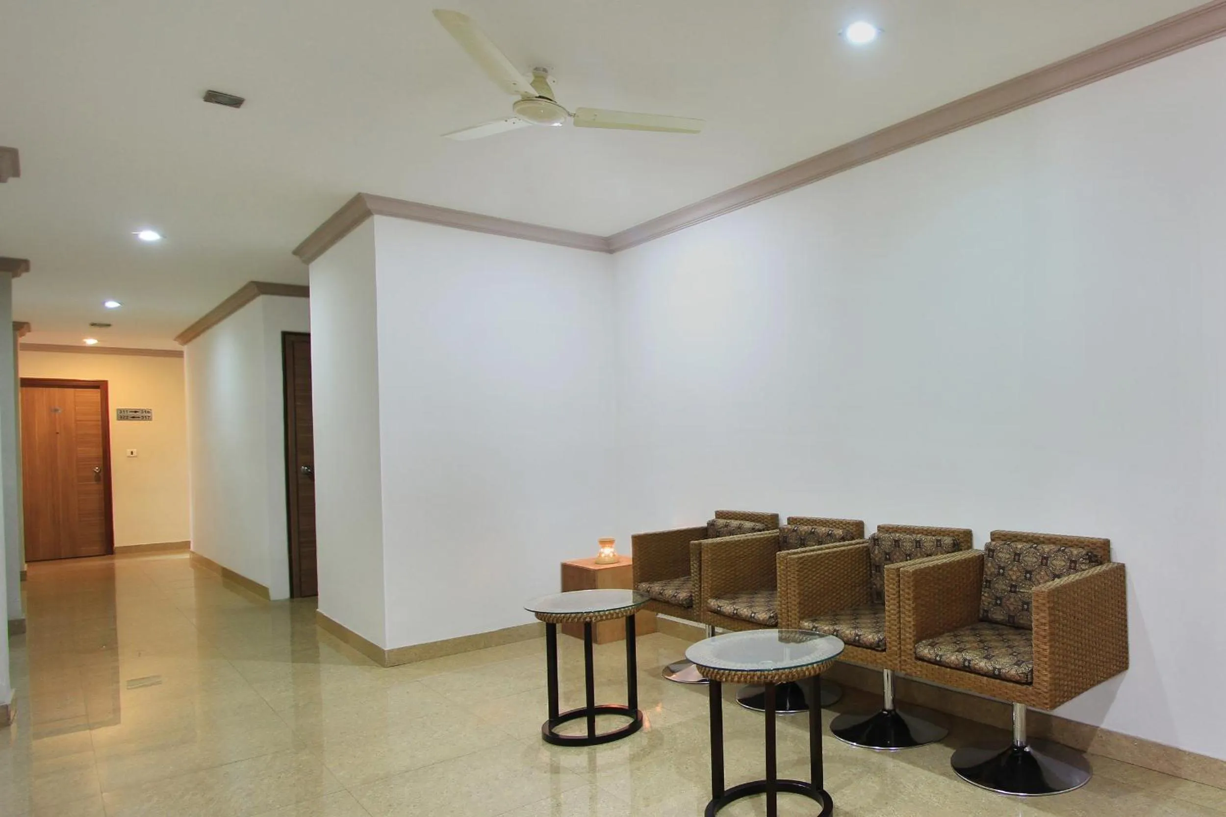 Seating area in La Sara Vista