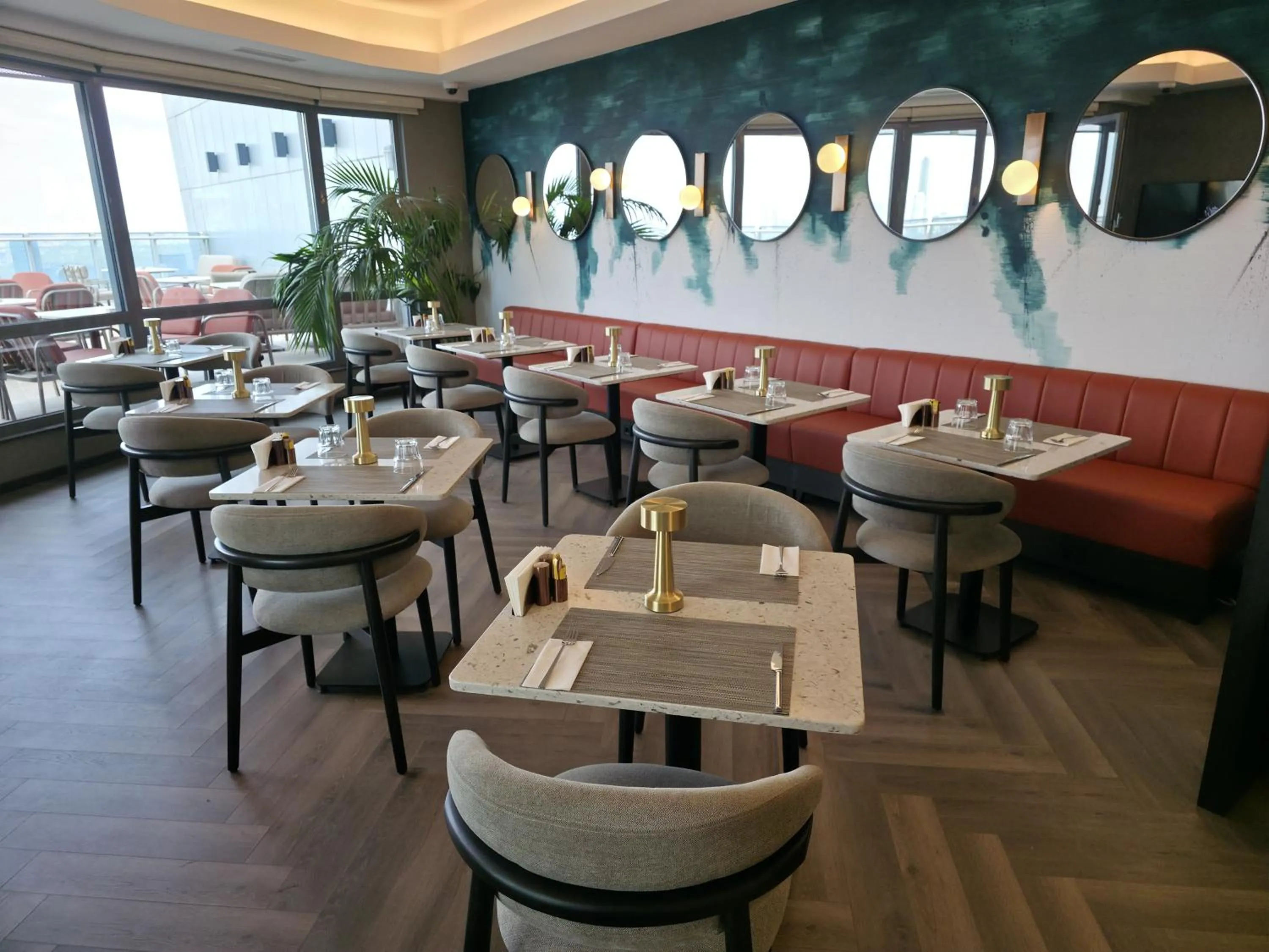 Restaurant/places to eat in Citadines Maslak Istanbul