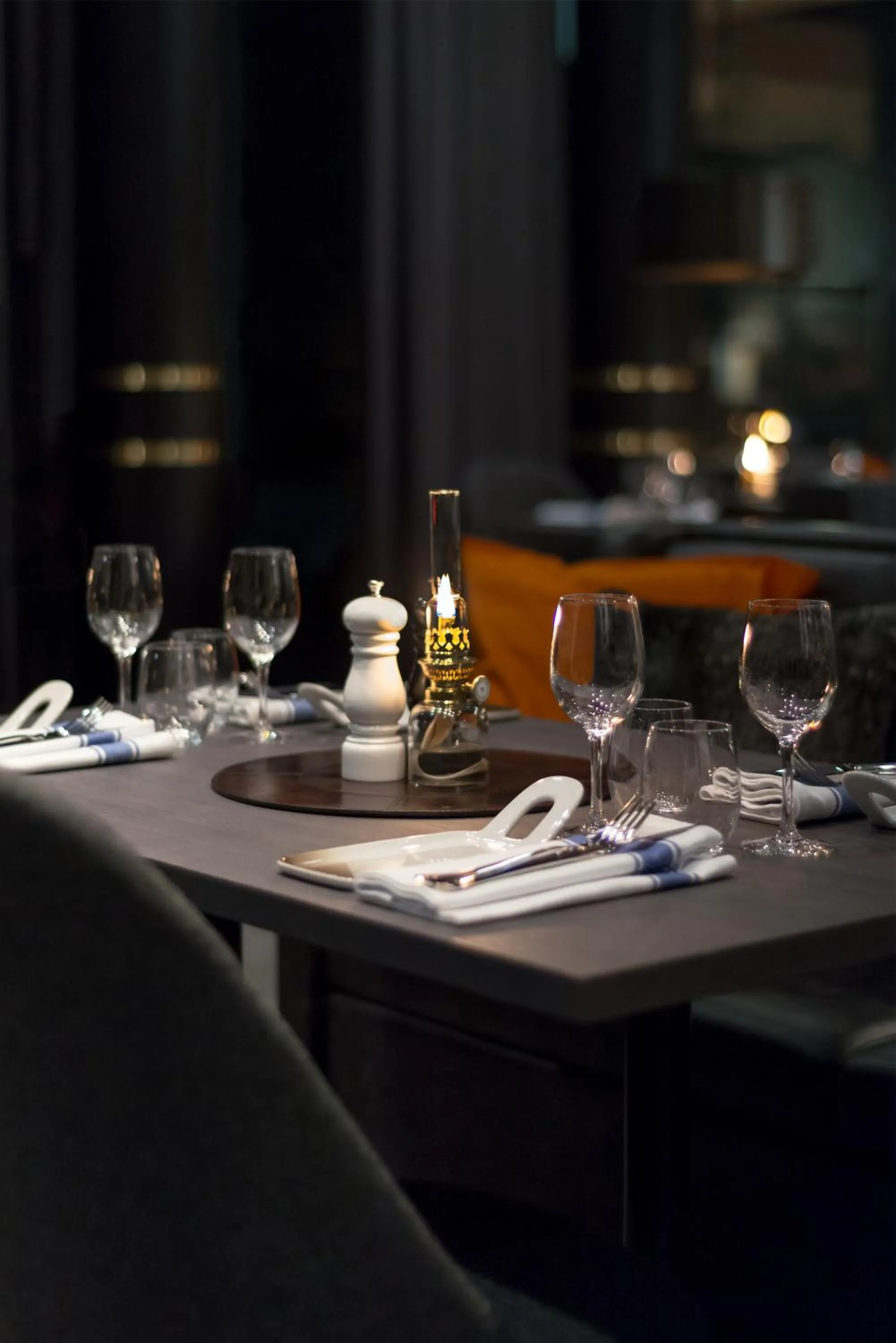 Restaurant/places to eat in Clarion Hotel Air