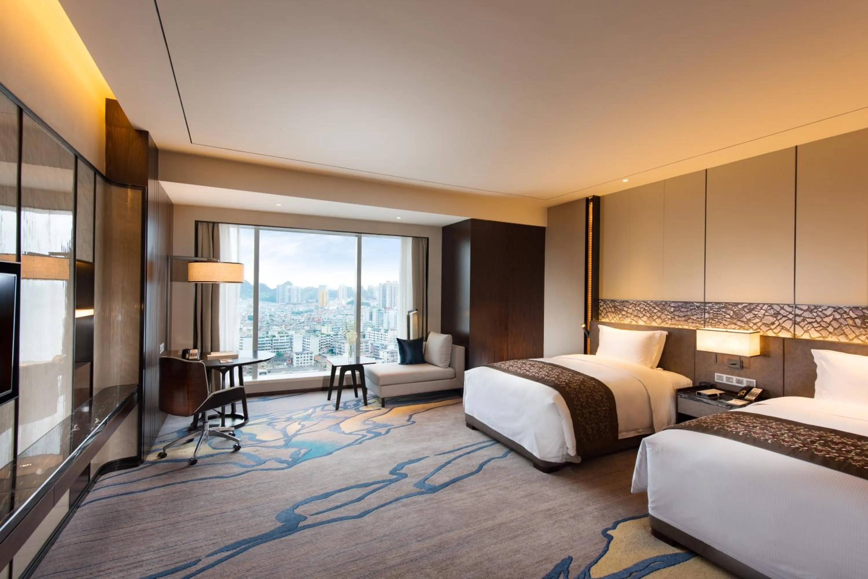 DoubleTree by Hilton Hotel Anshun