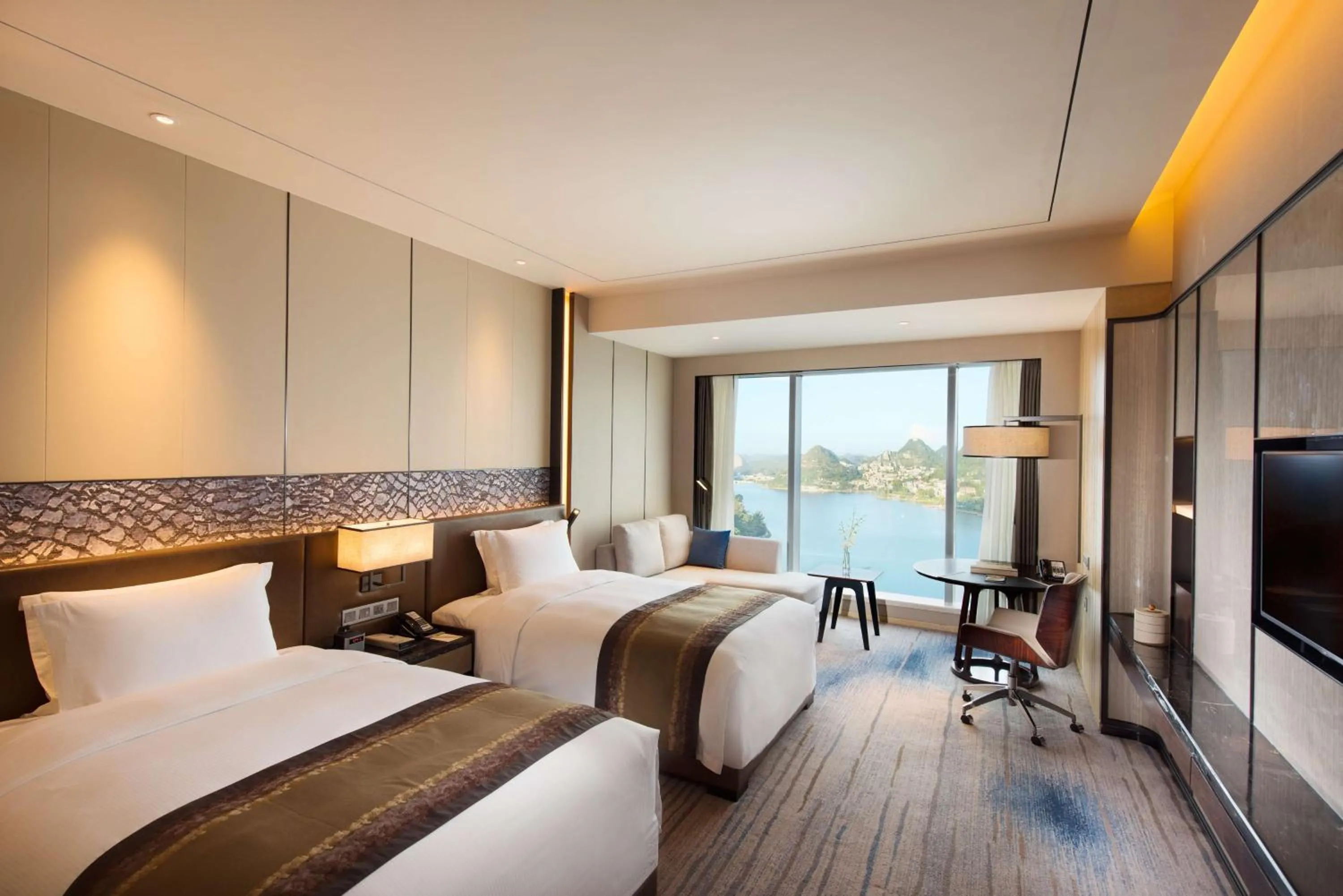 Bedroom, Bed in DoubleTree by Hilton Hotel Anshun