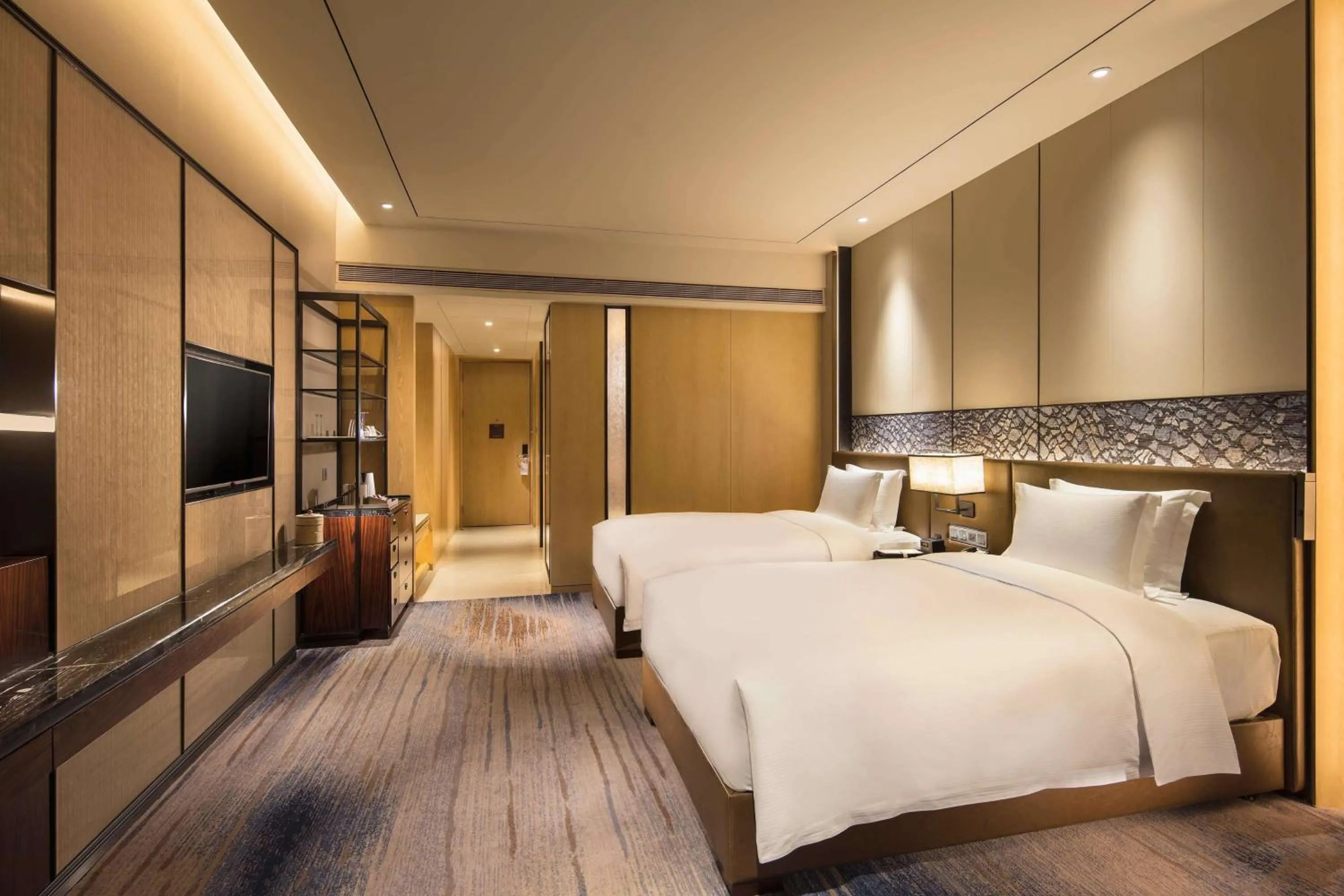 Bedroom, Bed in DoubleTree by Hilton Hotel Anshun