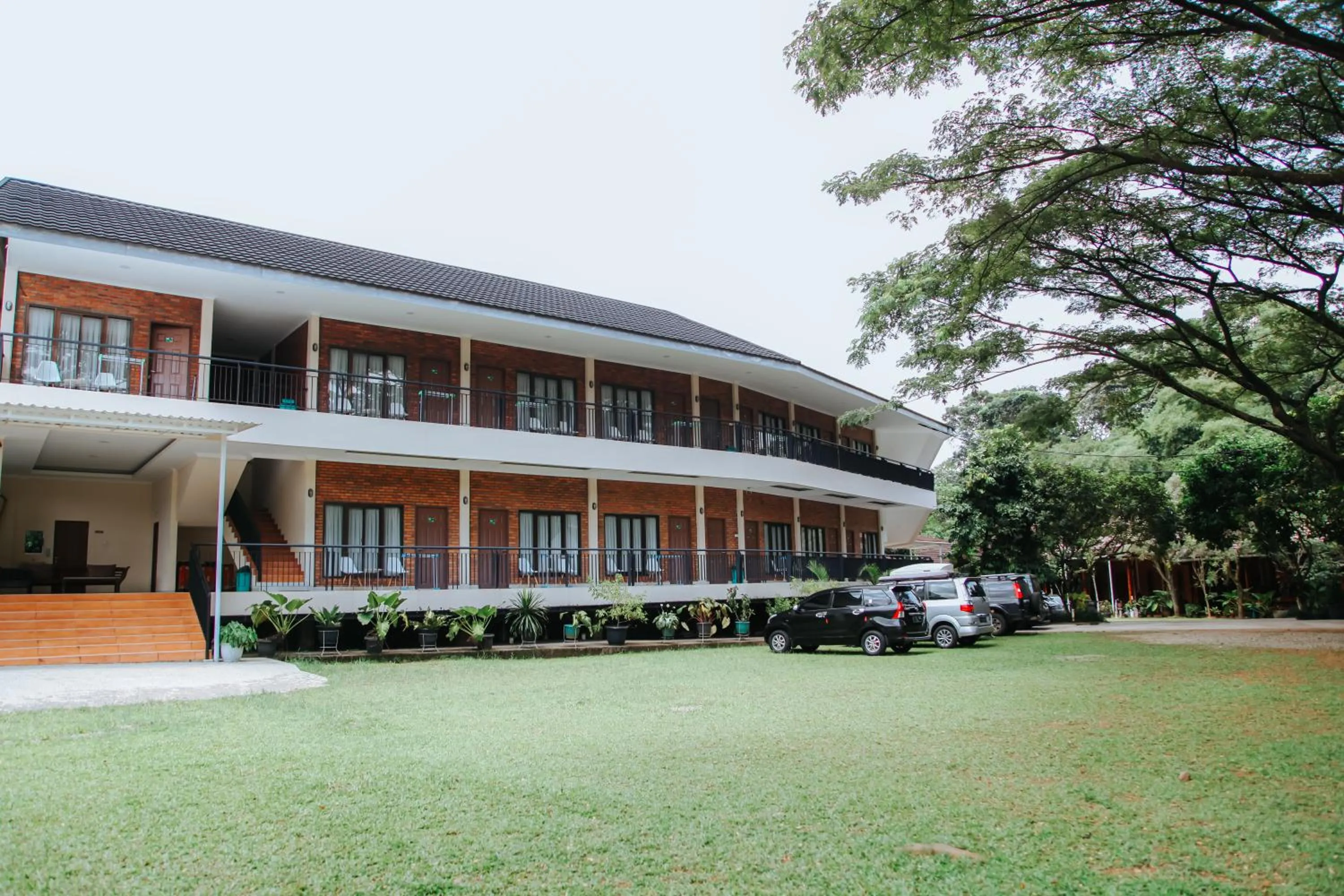Saung Dolken Syariah Resort & Hotel