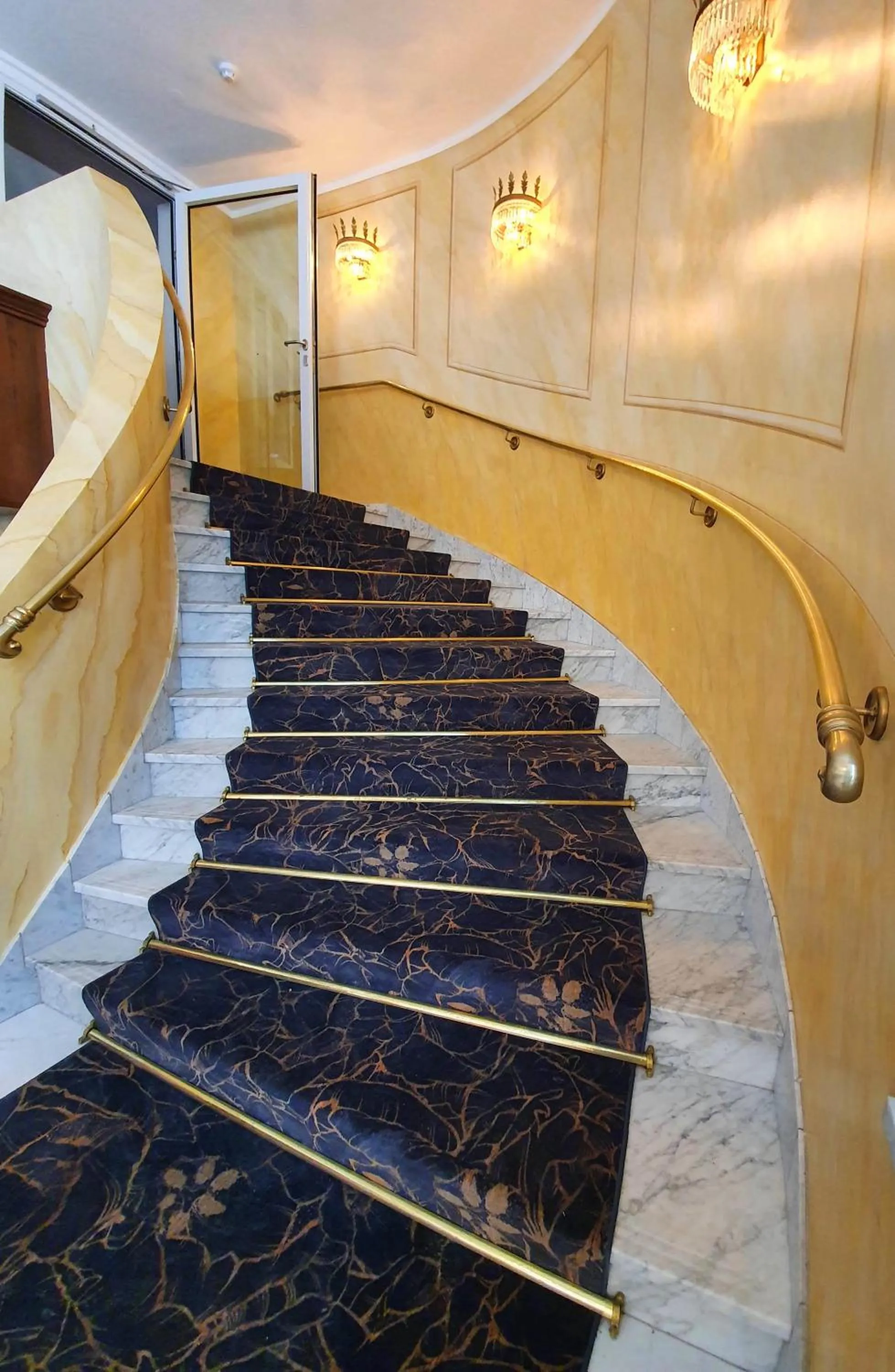 Breakfast in Hotel Quellenhof