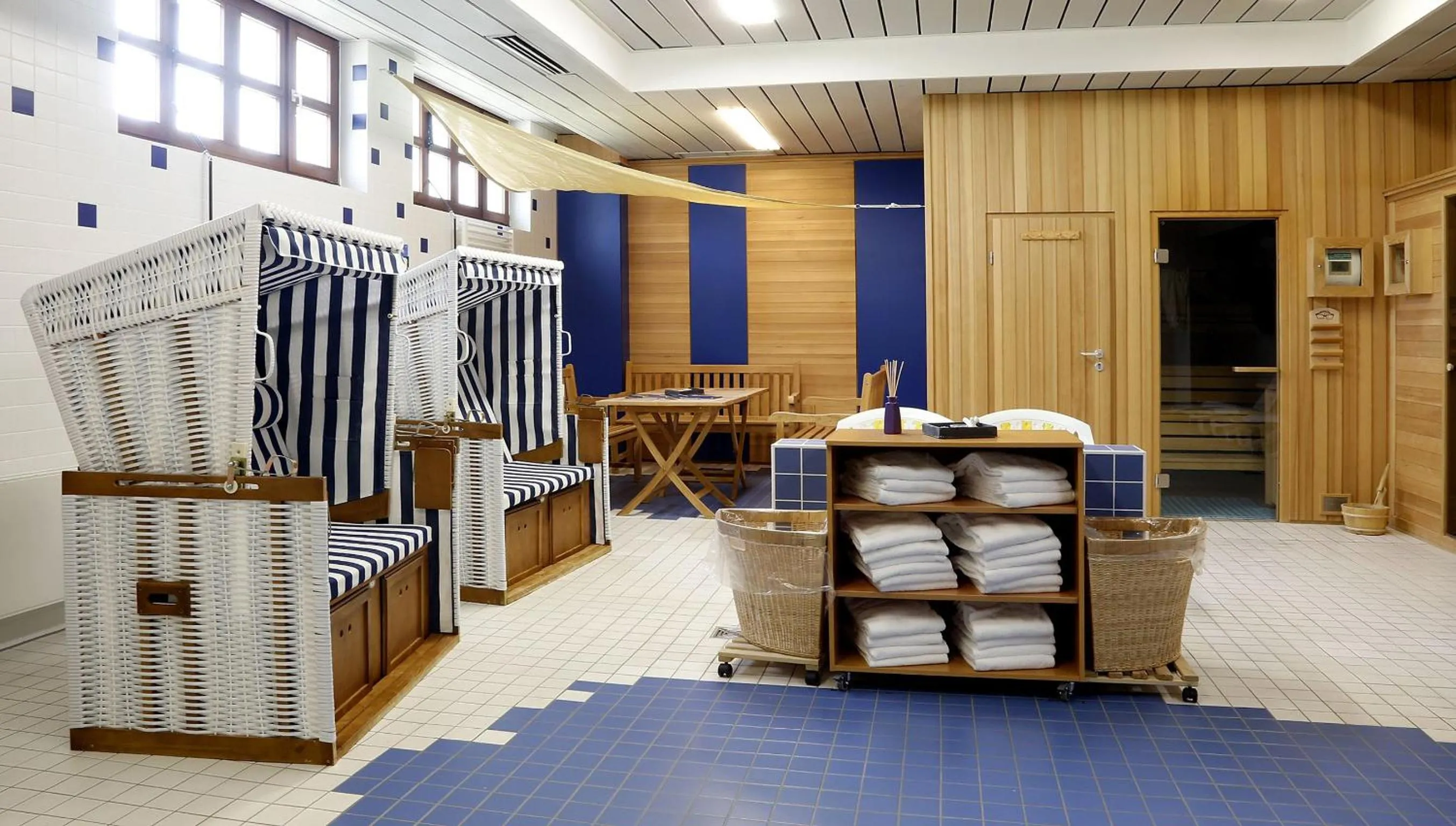 Sauna, Bed in Tagungs- und Bildungszentrum Steinbach/Taunus