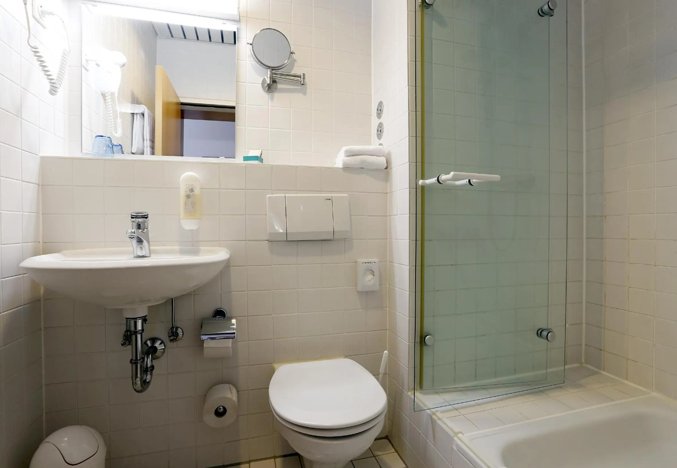 Shower in Tagungs- und Bildungszentrum Steinbach/Taunus