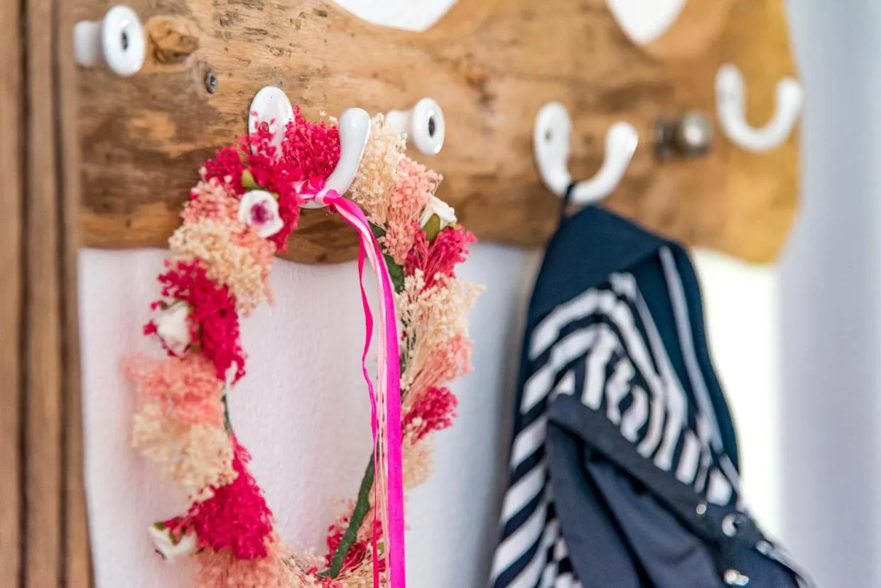 Decorative detail in Moby Dick Lodge Cascais