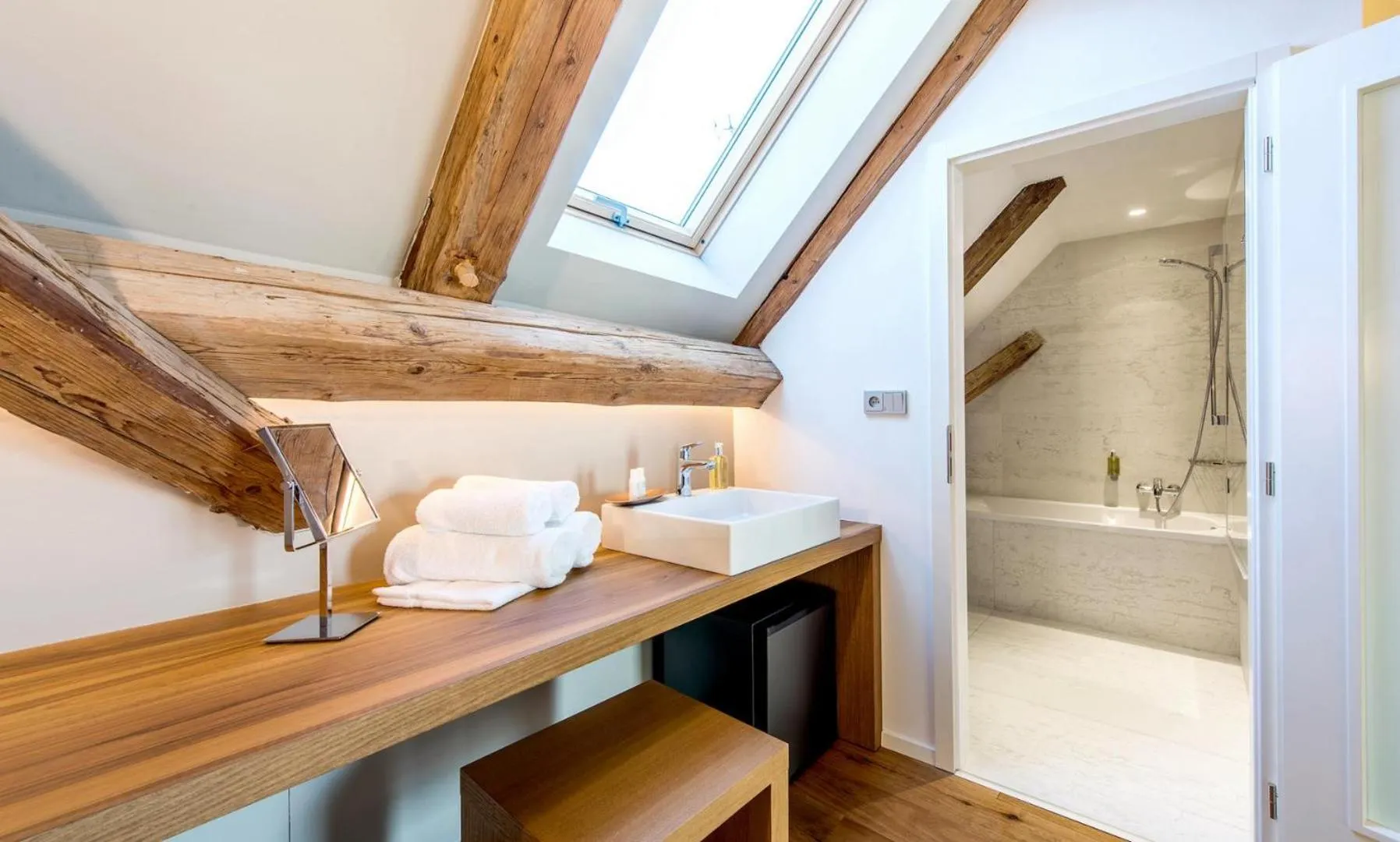 towels in Yard Resort