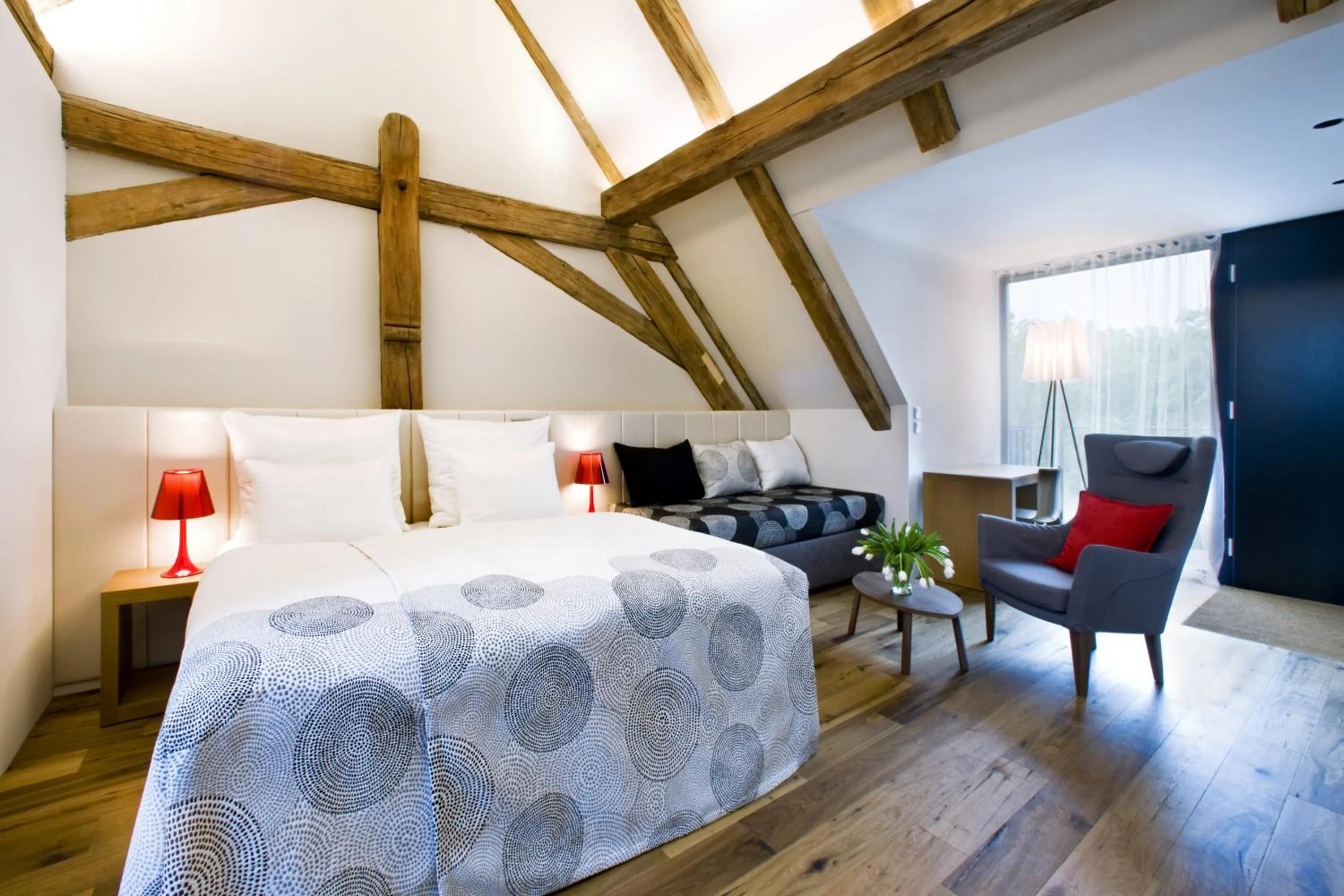 Photo of the whole room, Bed in Yard Resort