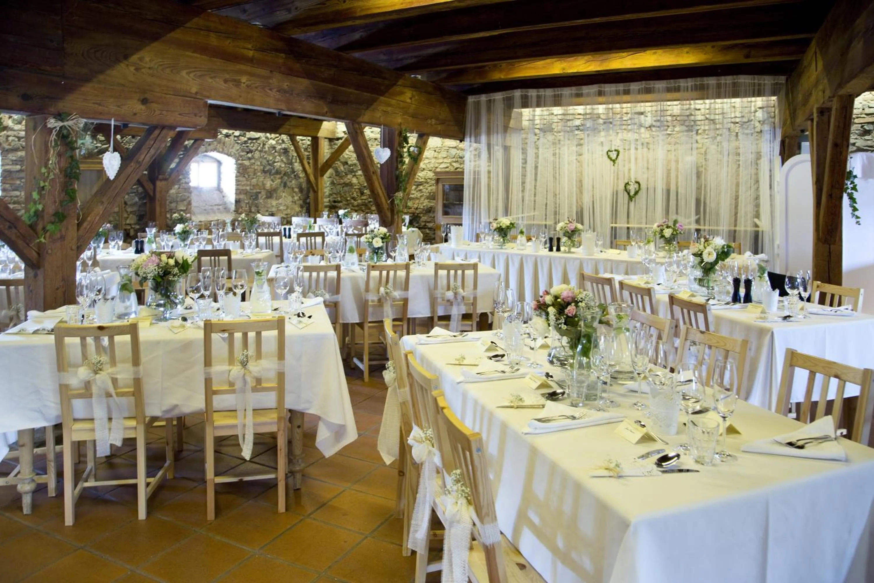 Banquet/Function facilities in Yard Resort